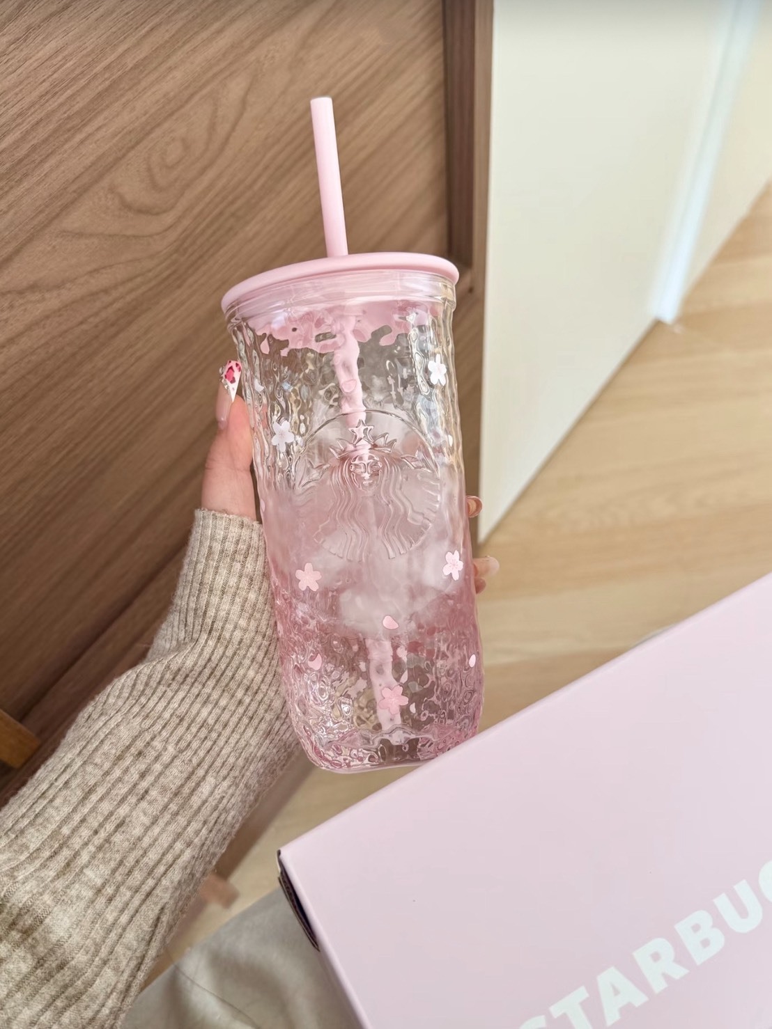 【預購】Starbucks 星巴克 海外限定 櫻花點綴 三角透明玻璃杯 500ml