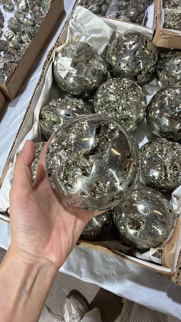 WU432 黃鐵礦 A432 1.5kg-2kg (隨機款)