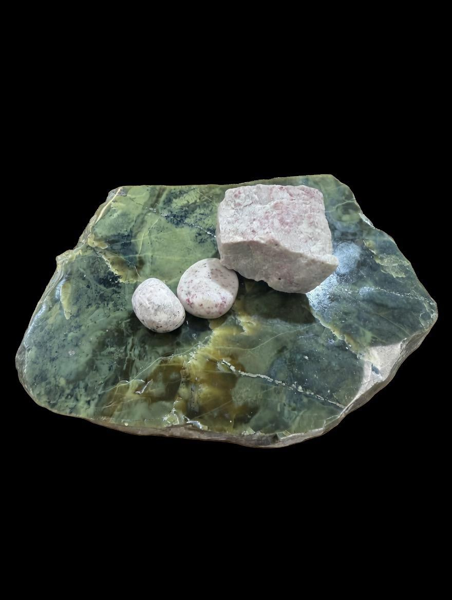 WU005 Z1S4 Cinnabarite 硃砂石