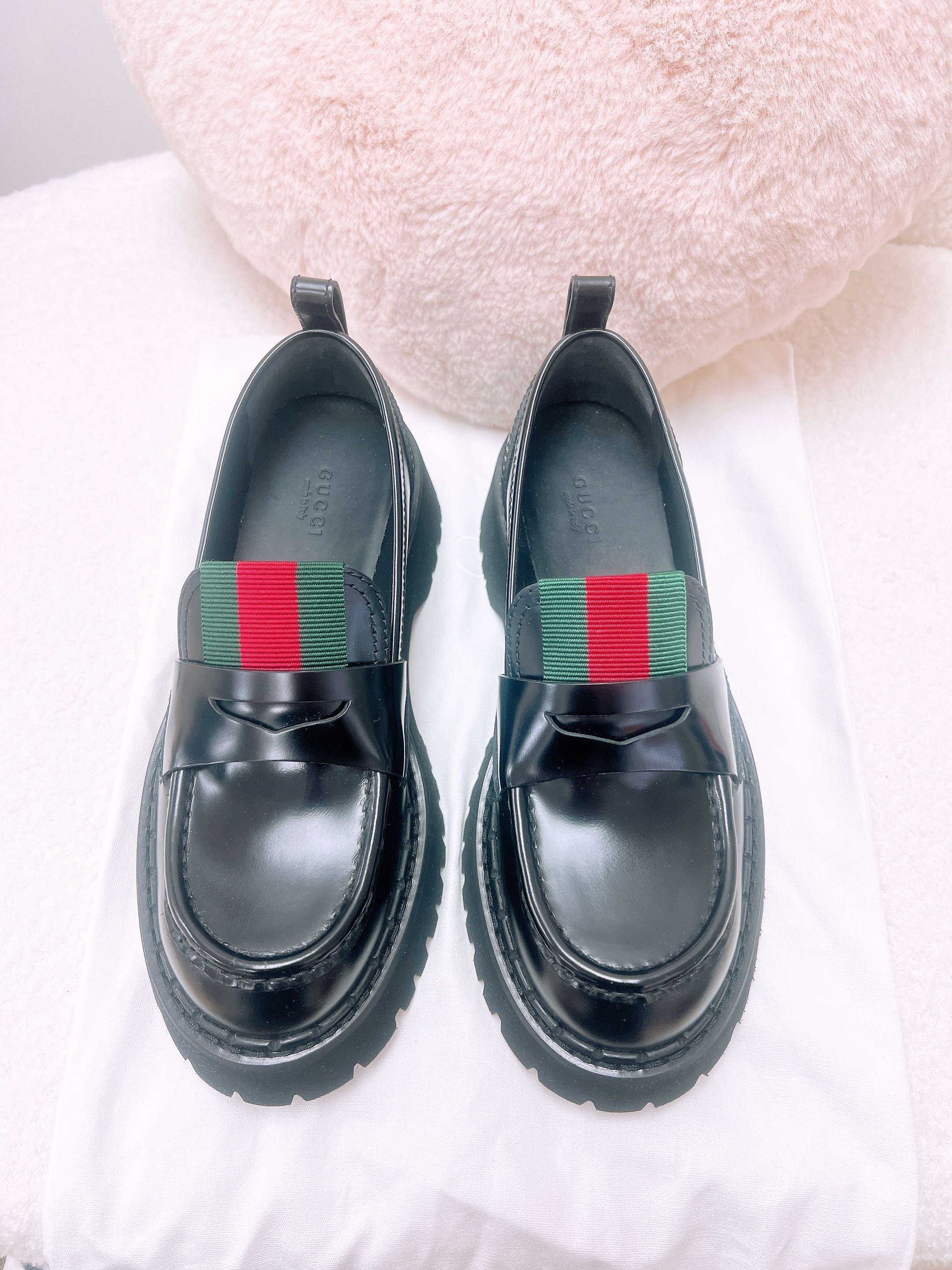 *Unused* (size: 37) Gucci loafers black