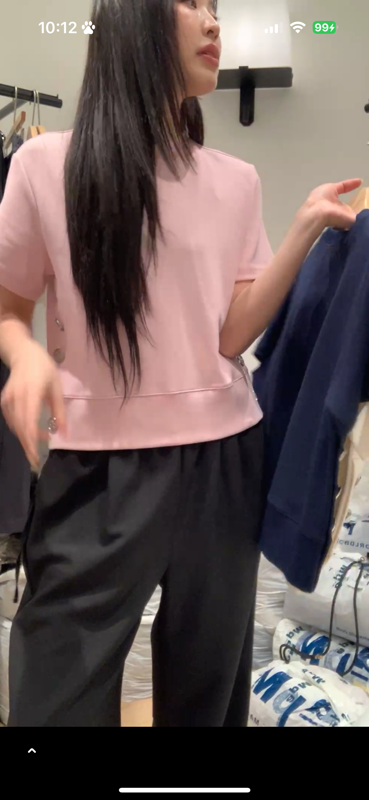 雙銀釦挺版上衣