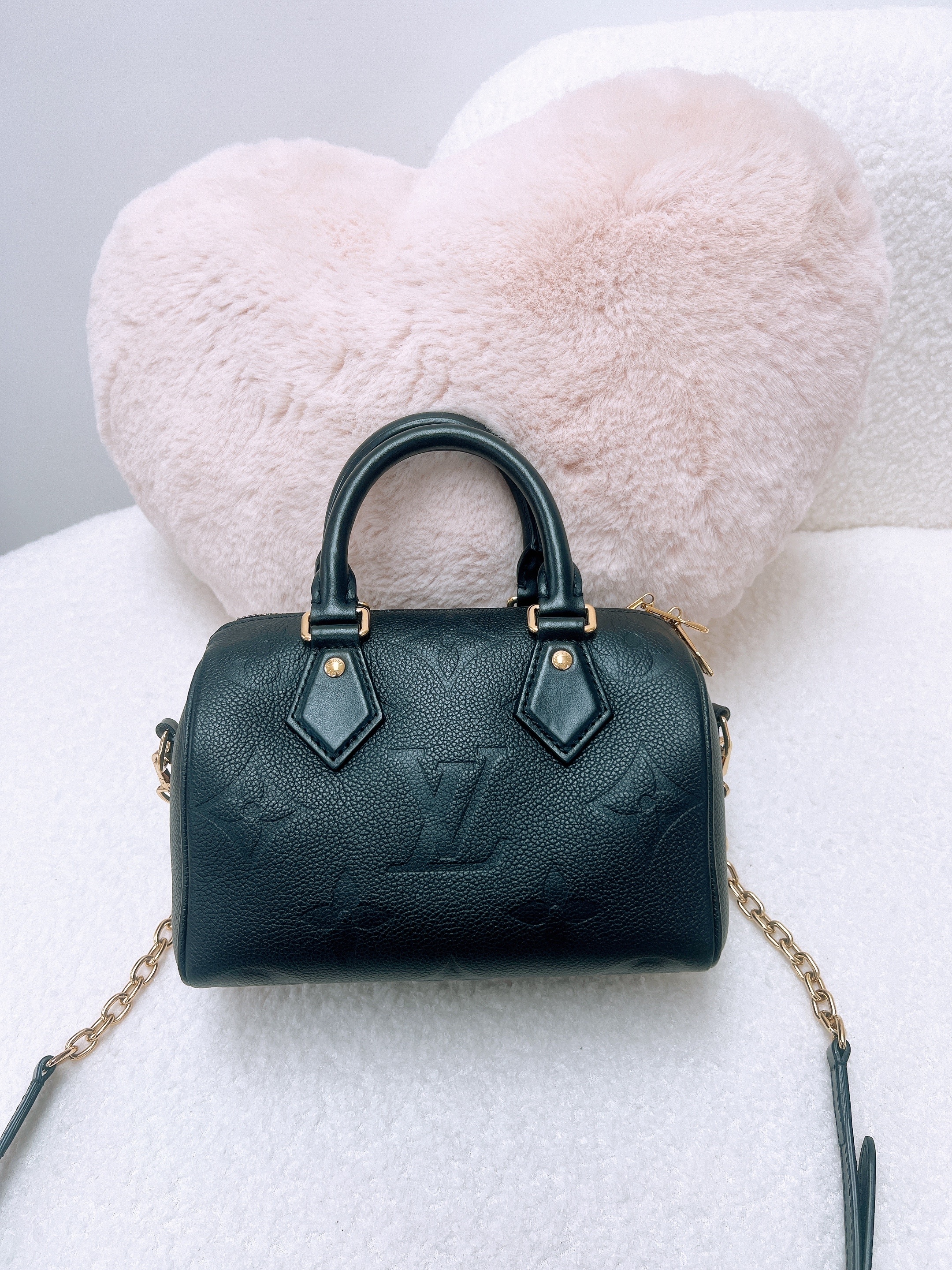 Lv speedy 20 black empreinte monogram
