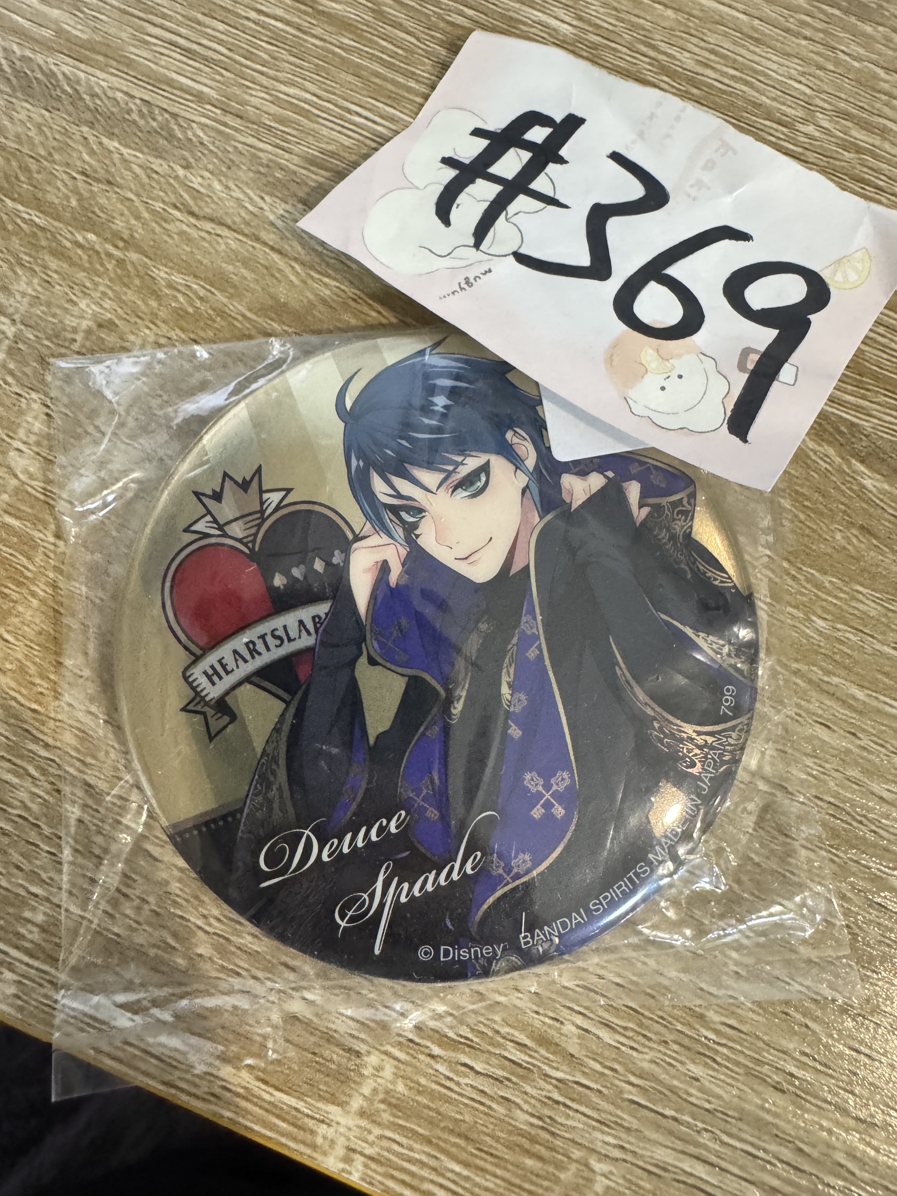 TWST  DEUCE 襟章#369