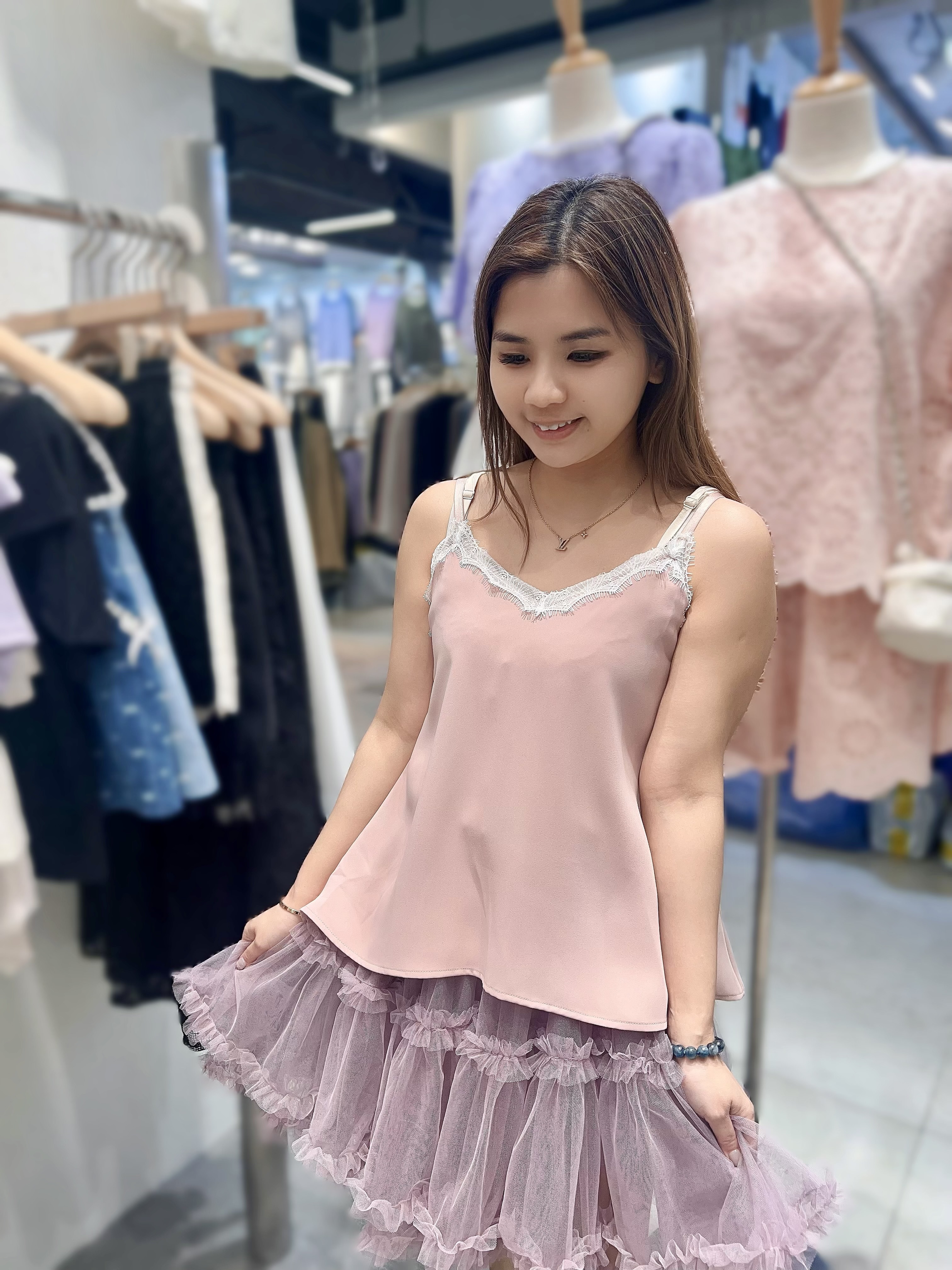 S42 胸34-40 長20.5 $349 (一口價)