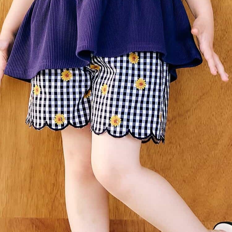 日本 90-140 花瓣剪裁短褲 3色
