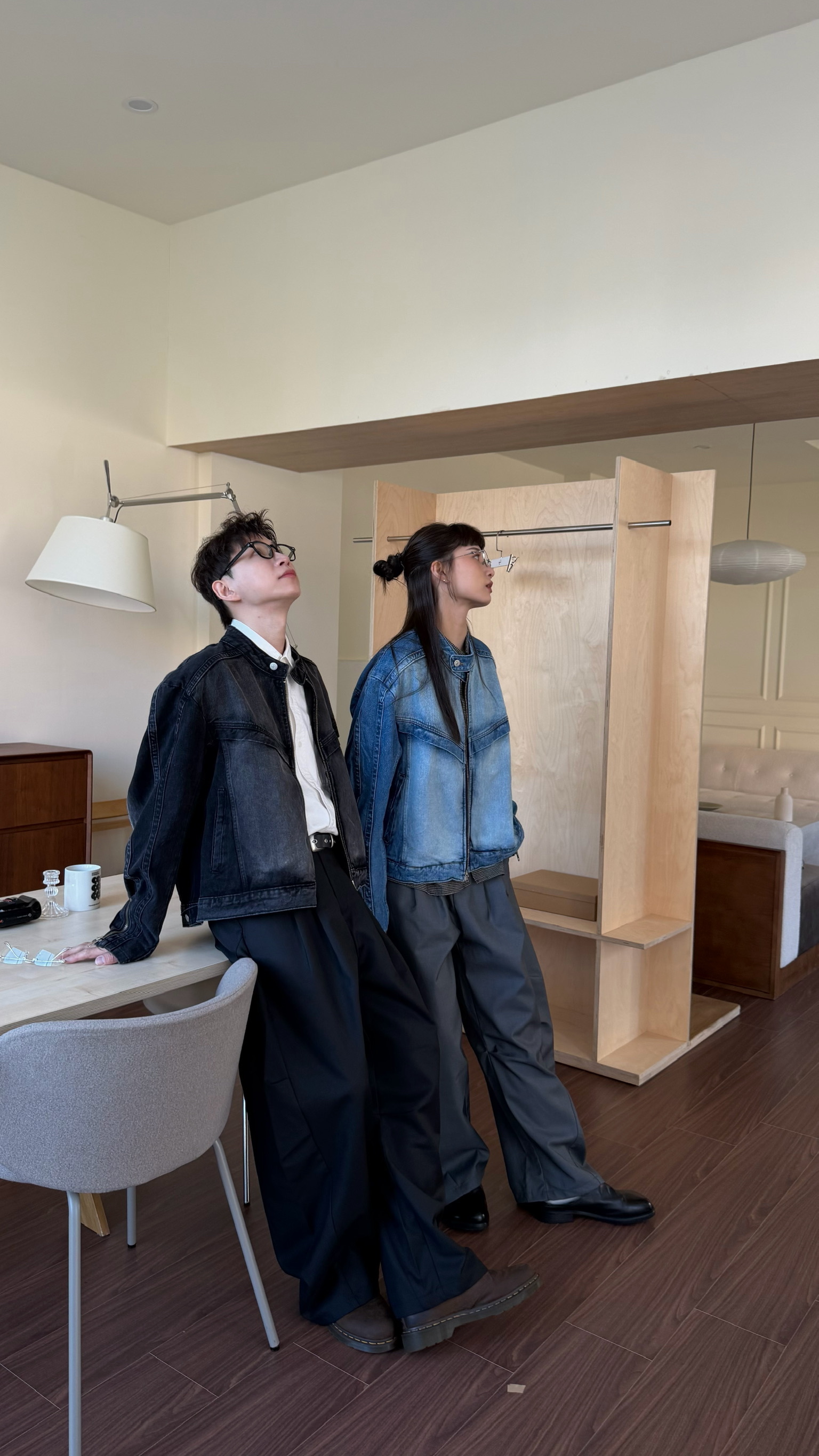 立領刷白牛仔夾克