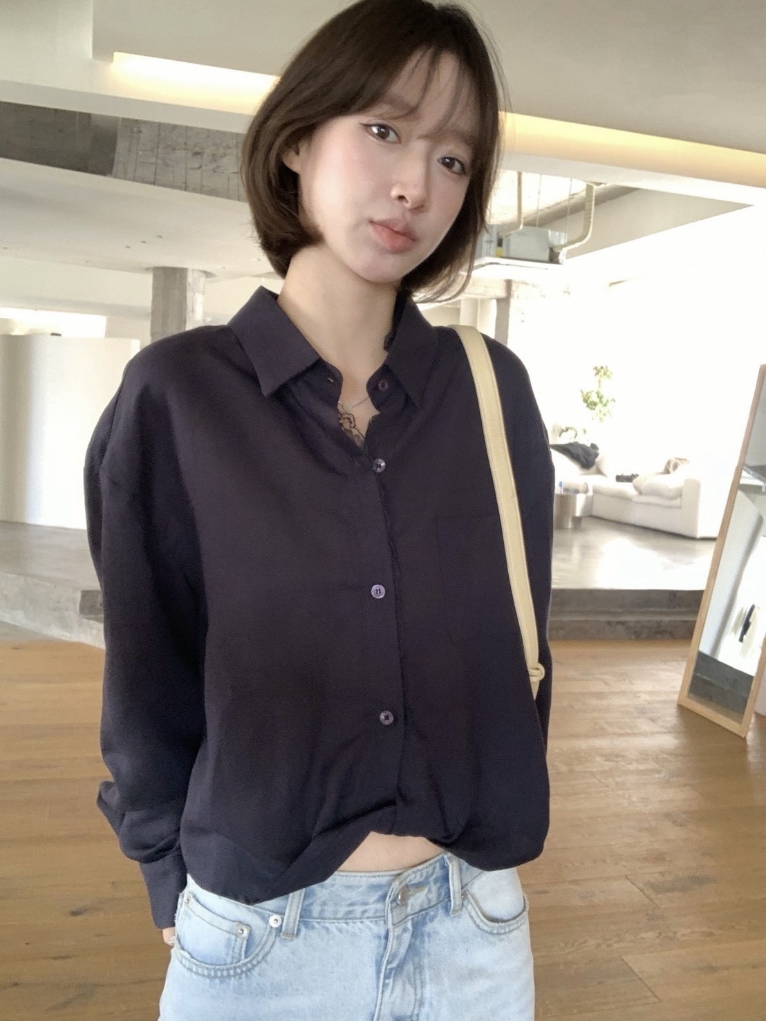 609 蕾絲滾邊下扭結襯衫