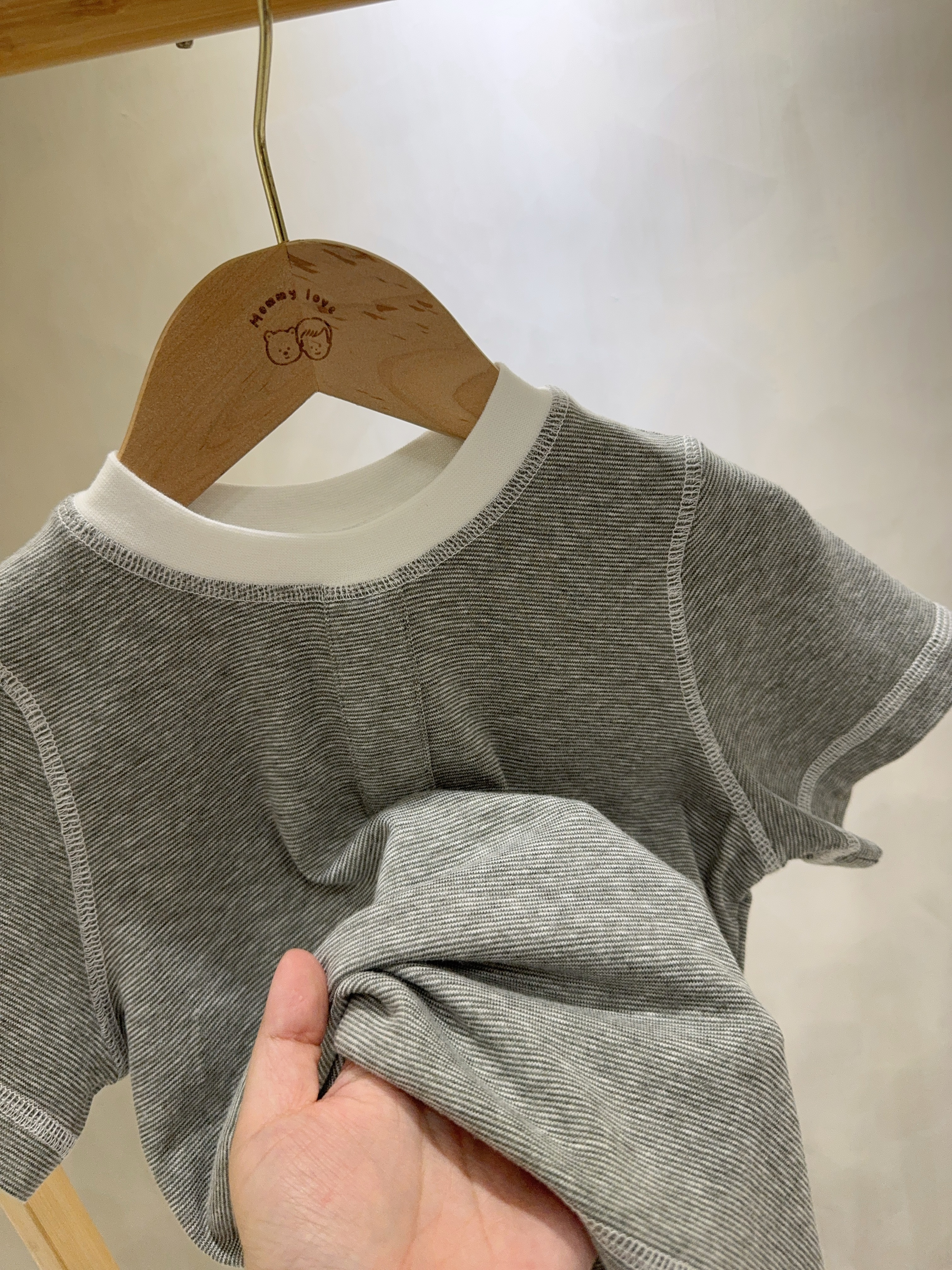 69033條紋灰上衣C207