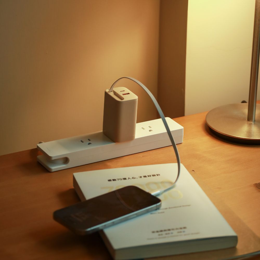 【 Unipapa 】有序收線快充頭 67W （奶茶色）