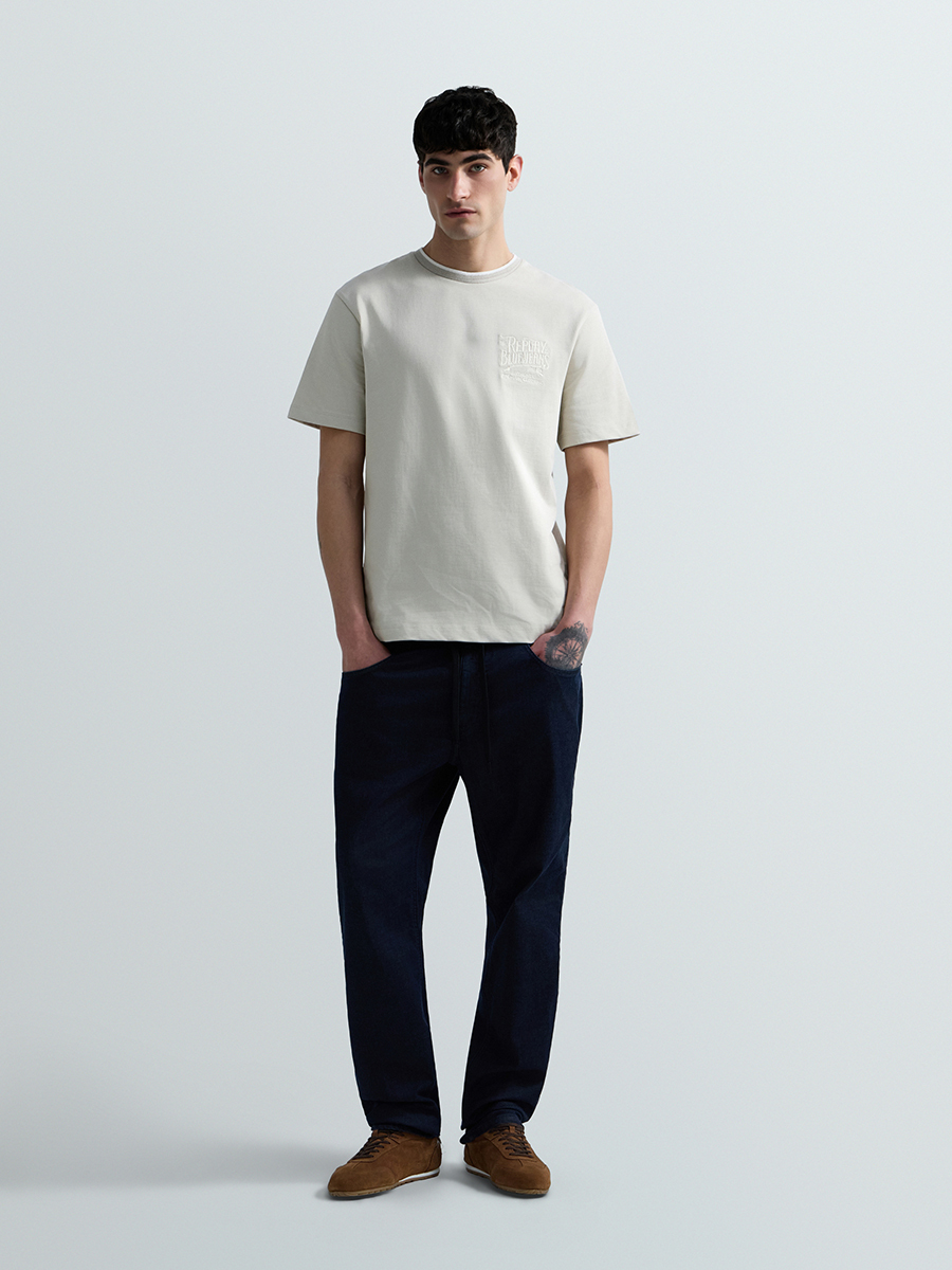 淺灰色刺繡純棉T-Shirt