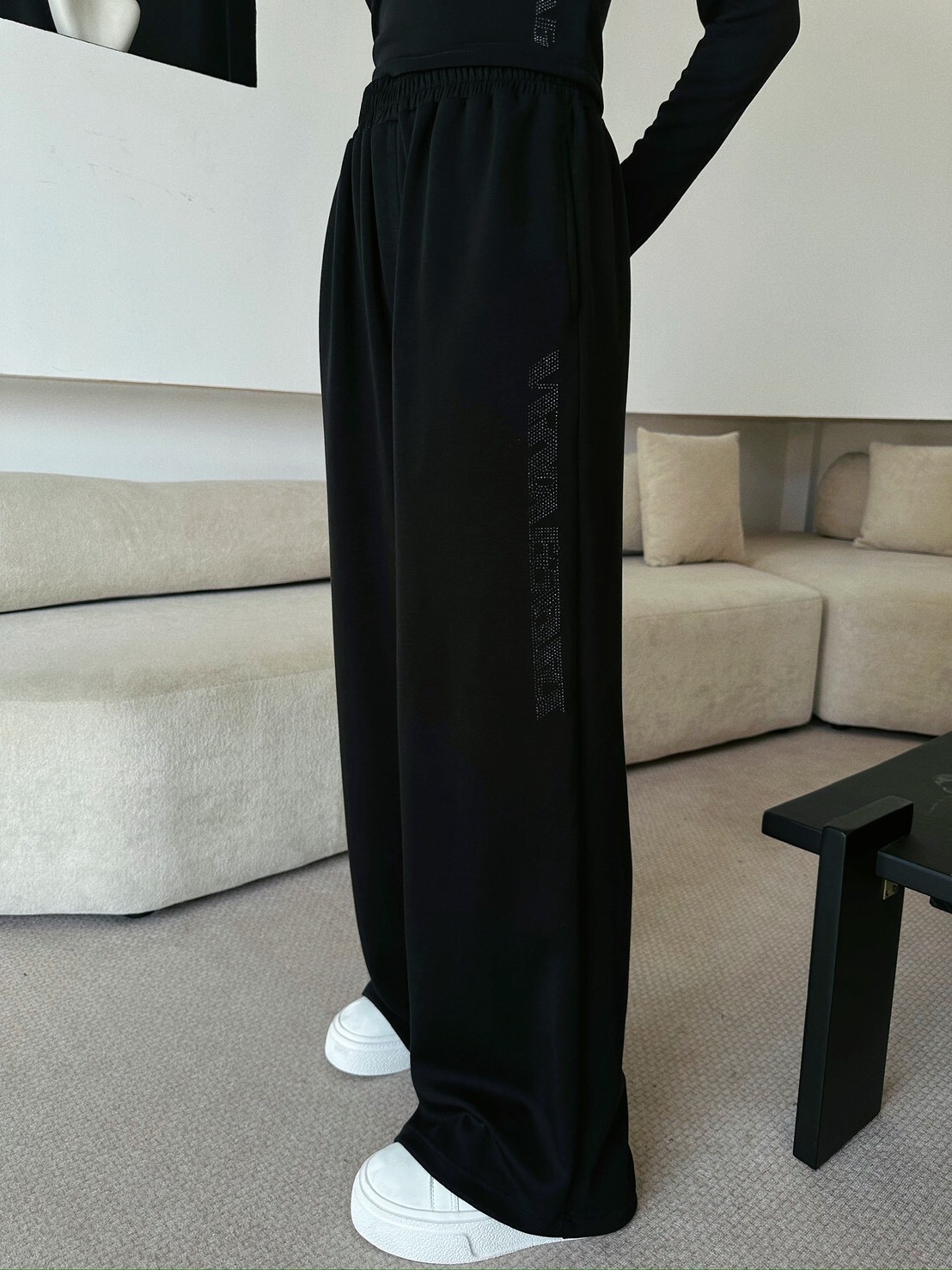 微光盛放’Faint Light—燙鑽長褲