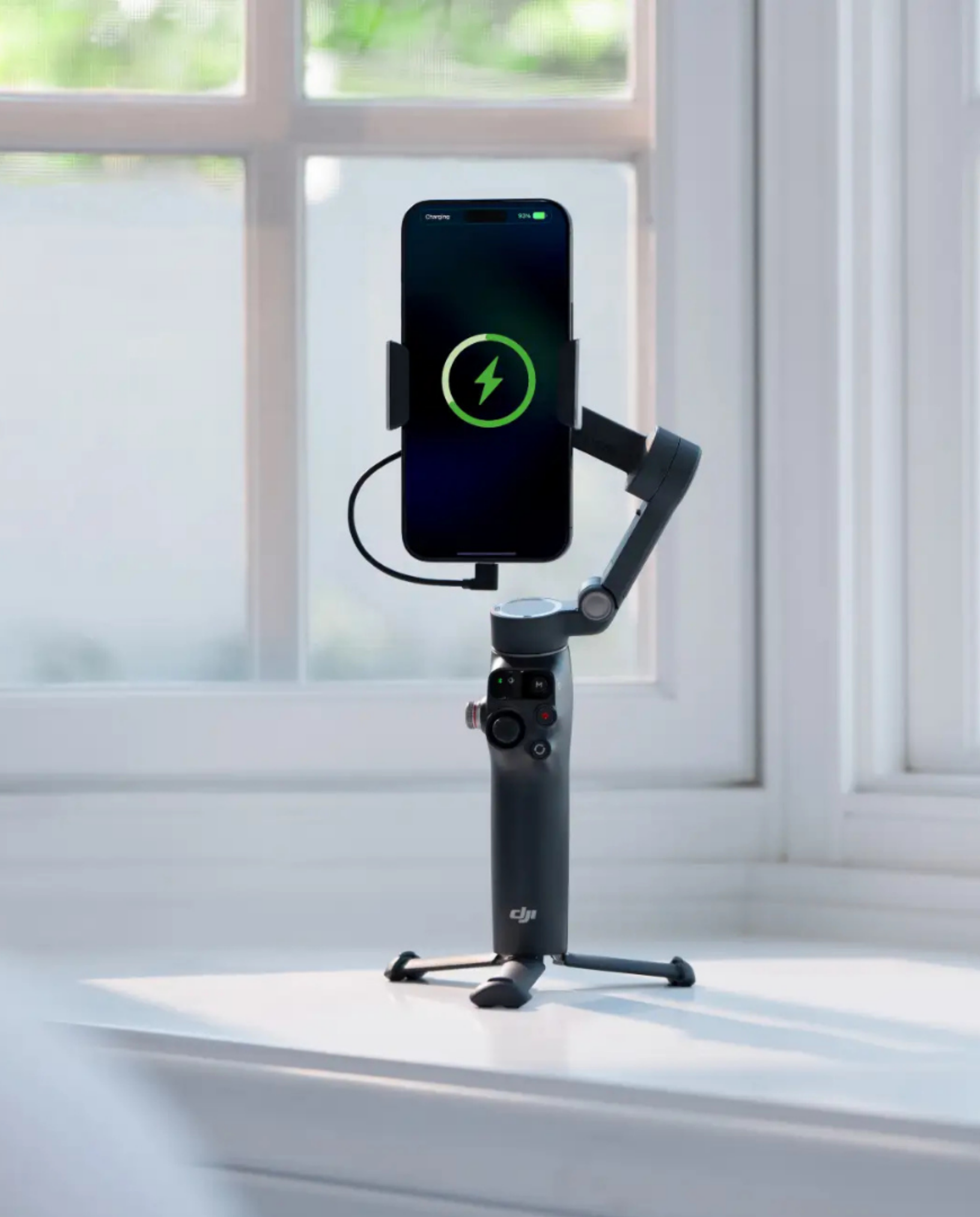 [單次型出租方案] DJI Osmo Mobile 8 AI 追蹤模組套裝｜手機三軸穩定器・原生跟拍・補光收音一機搞定