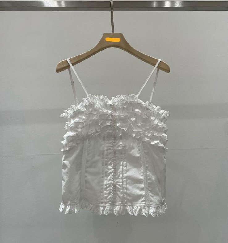 RL03  吊帶（不連打底）胸 32-38 長21 $509 (一口價)