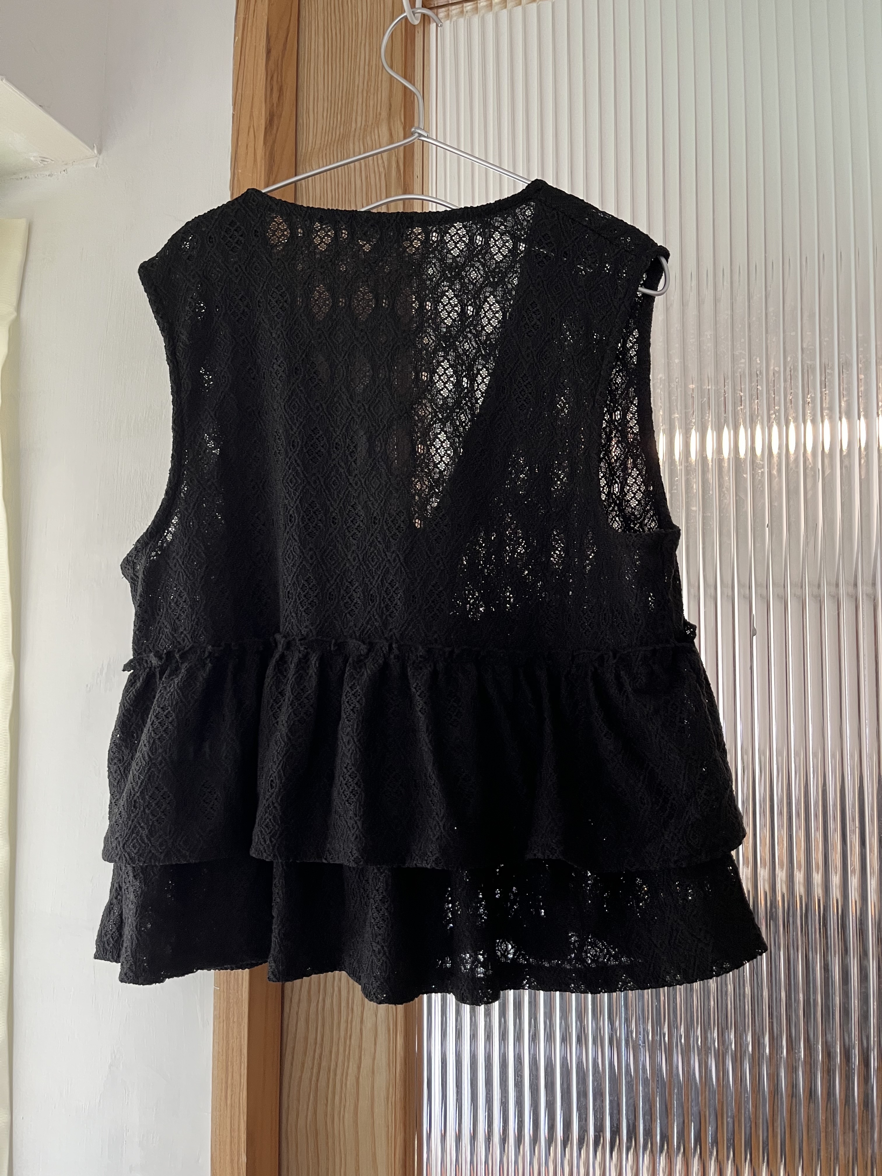 isoLaine黑色通花背心外套