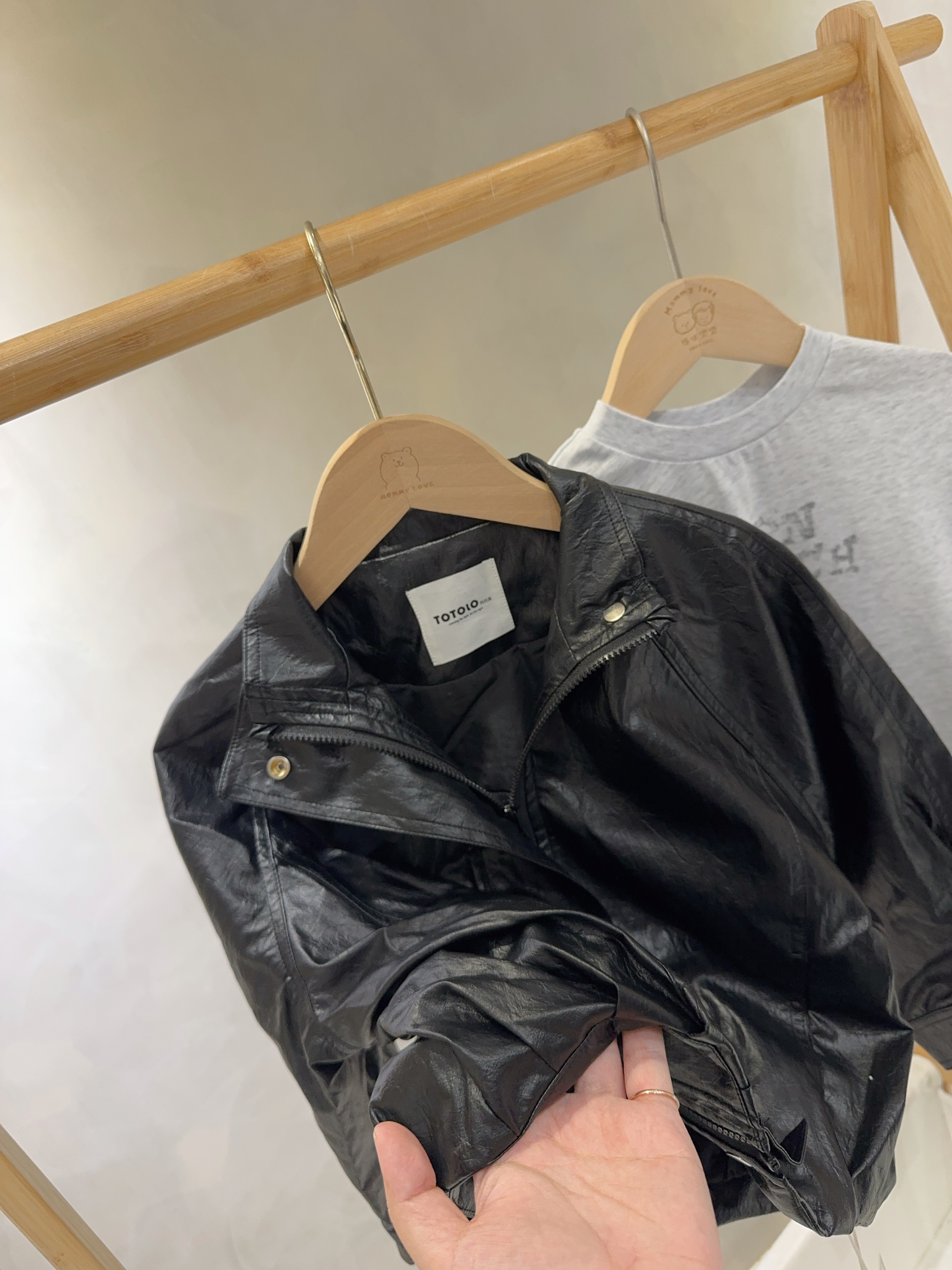 61202超帥皮外套C230