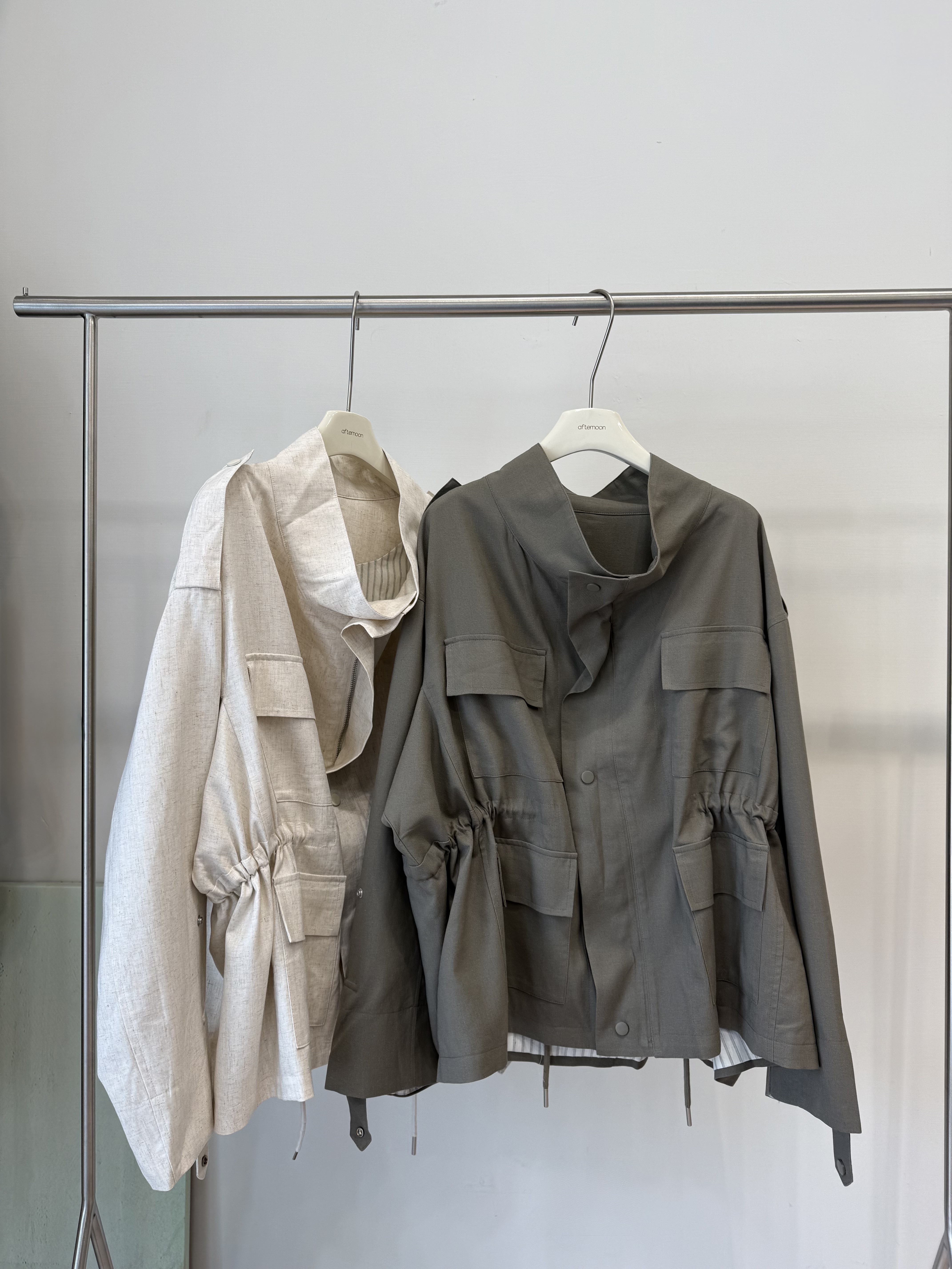 2761 抽繩收腰修身風衣外套