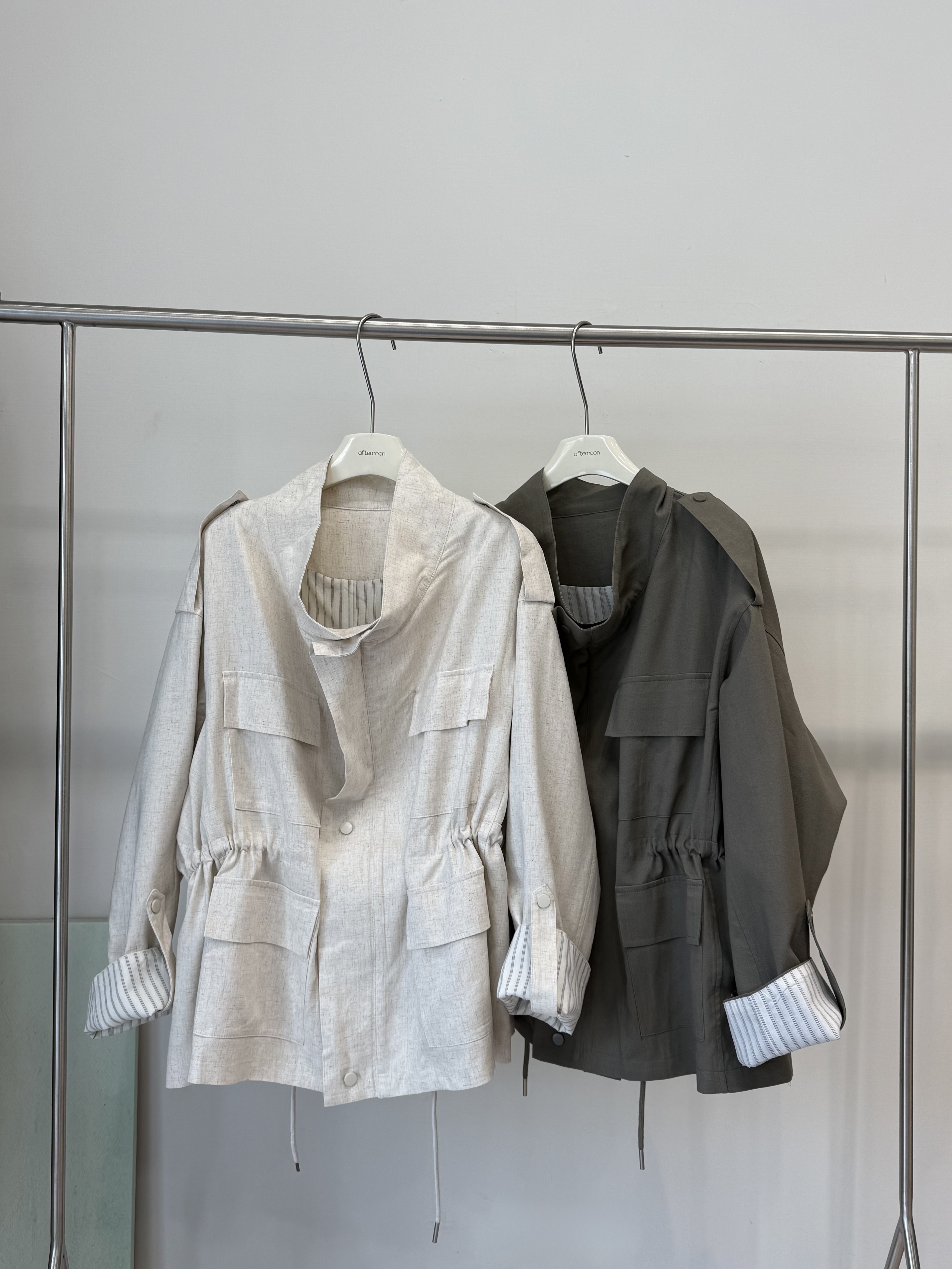 2761 抽繩收腰修身風衣外套