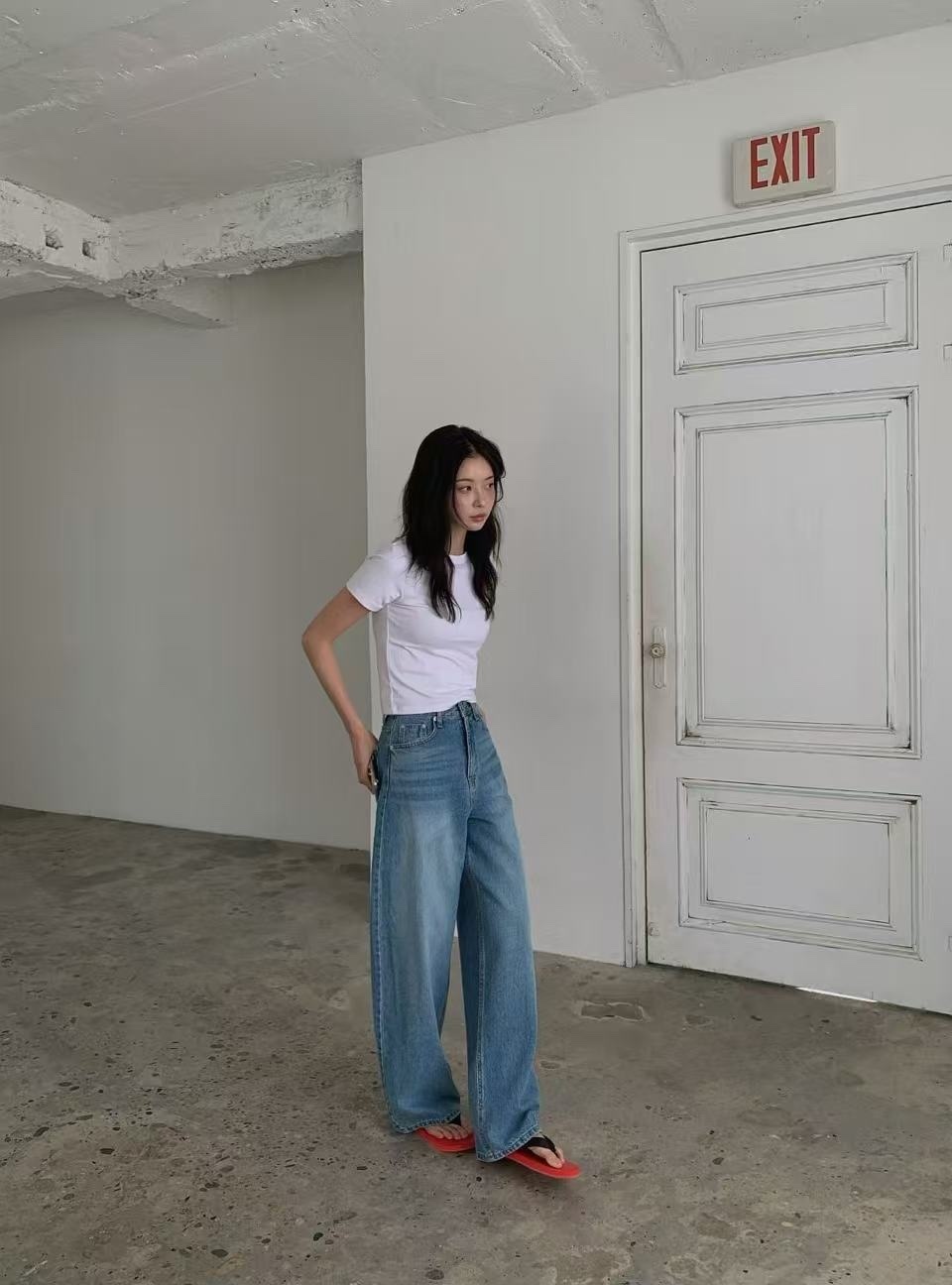 033 正韓後腰繫釦直筒牛仔褲