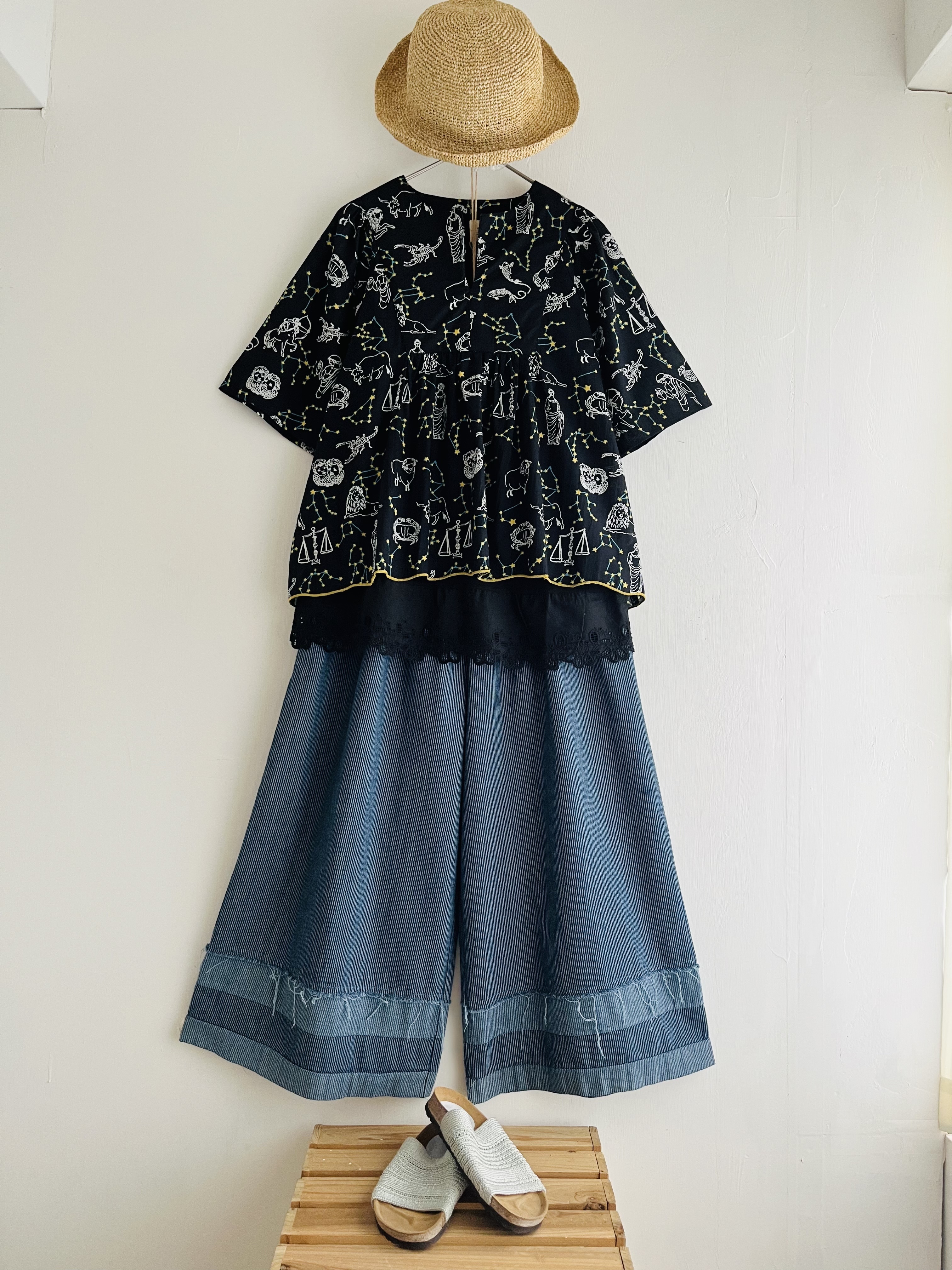 Kilki黑色水彩花花top