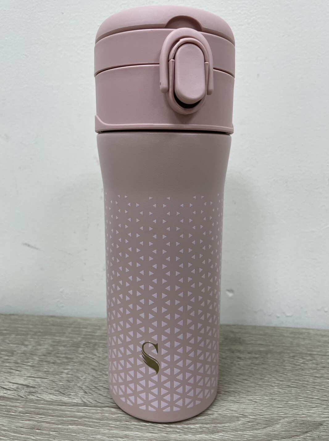 【福利瑕疵品售出，概不退換】淨瓷彈跳杯-設計款 550ML(S) _櫻花繽粉