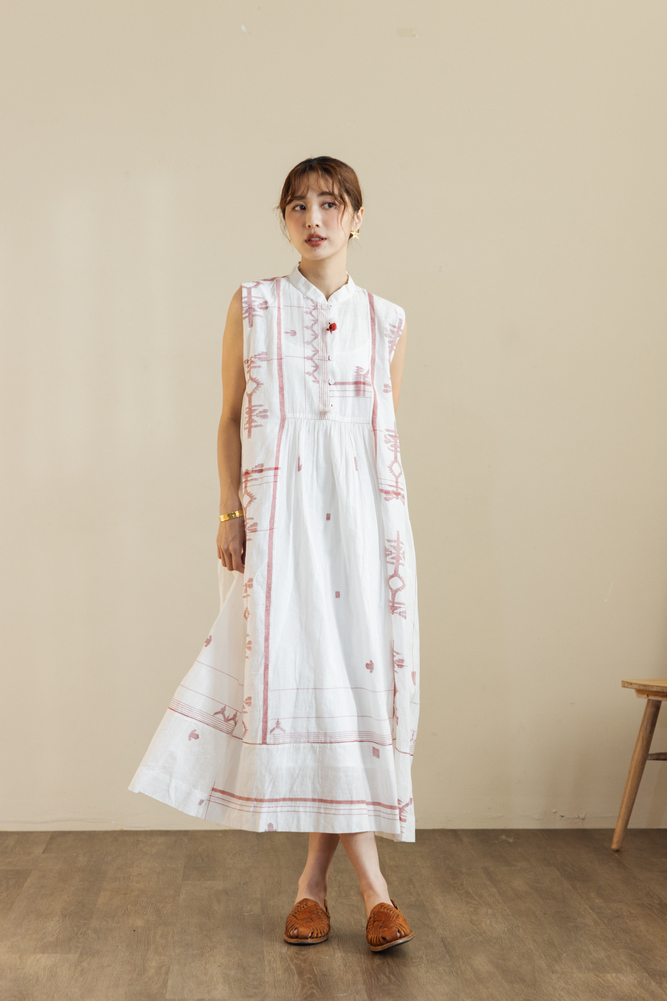 【Nila】小領jamdani白無袖洋裝_紅