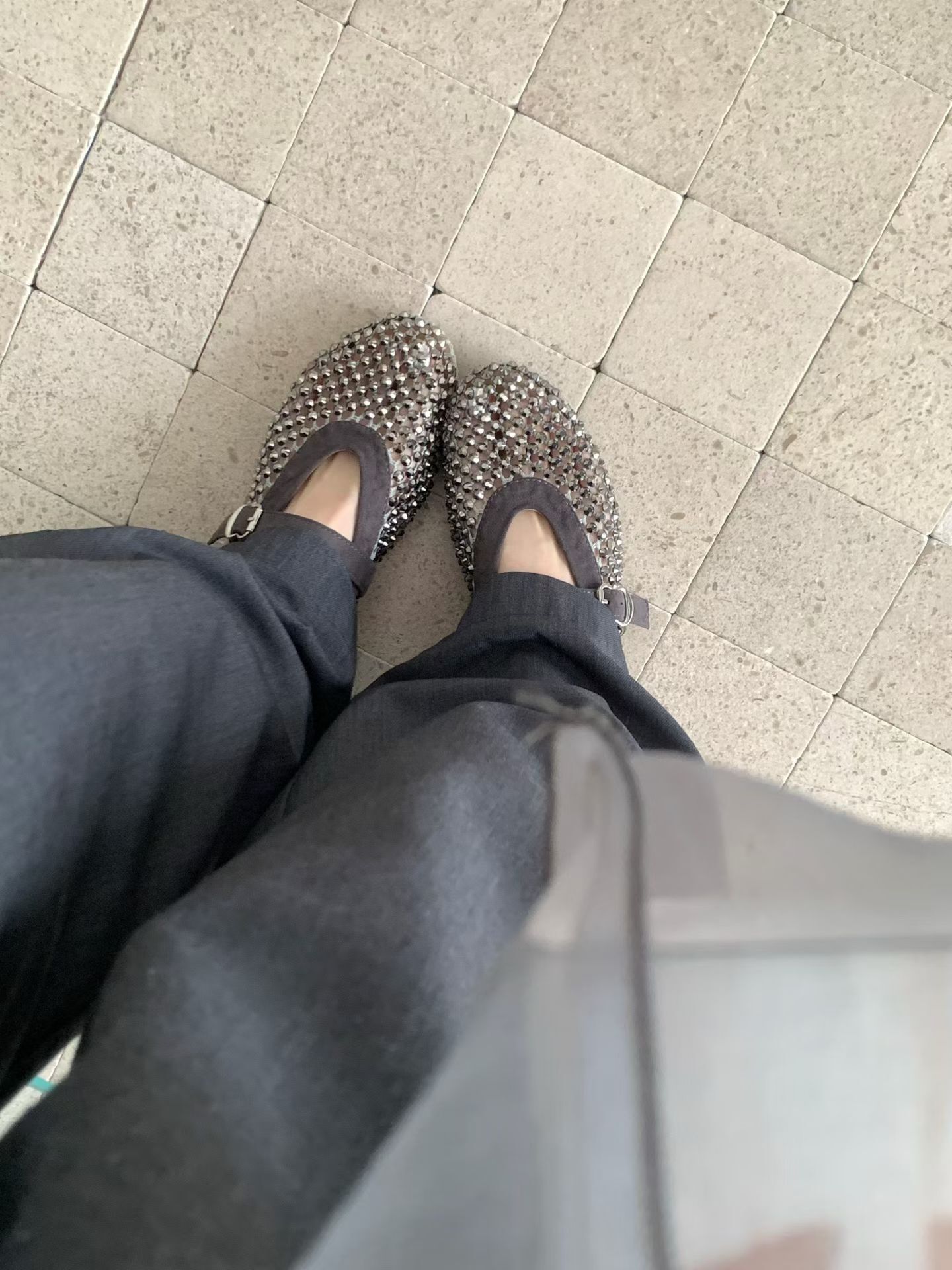 炸美圓鑽V口瑪莉珍鞋(35-40)