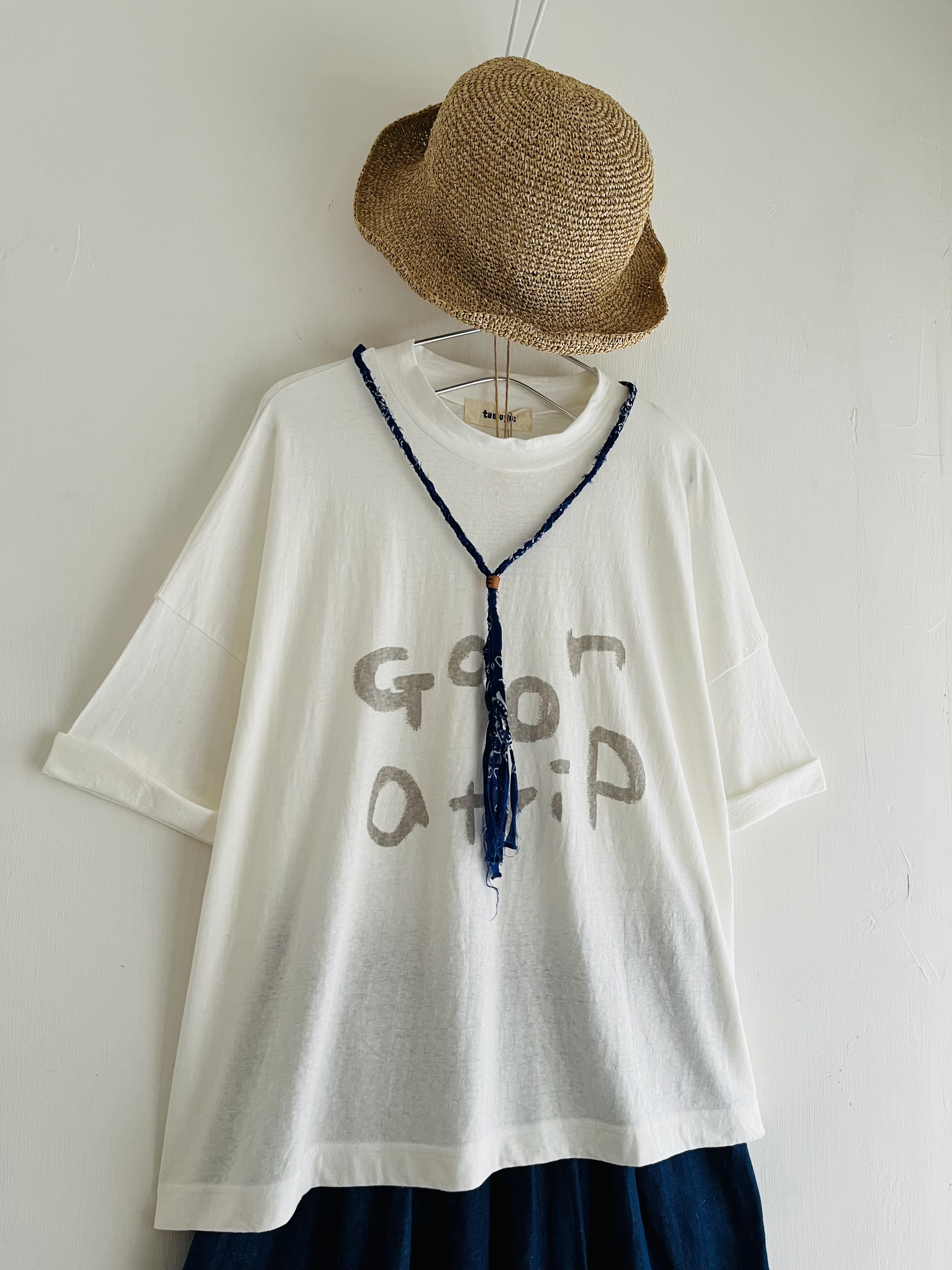 日本製tumugu:白色圓領tee