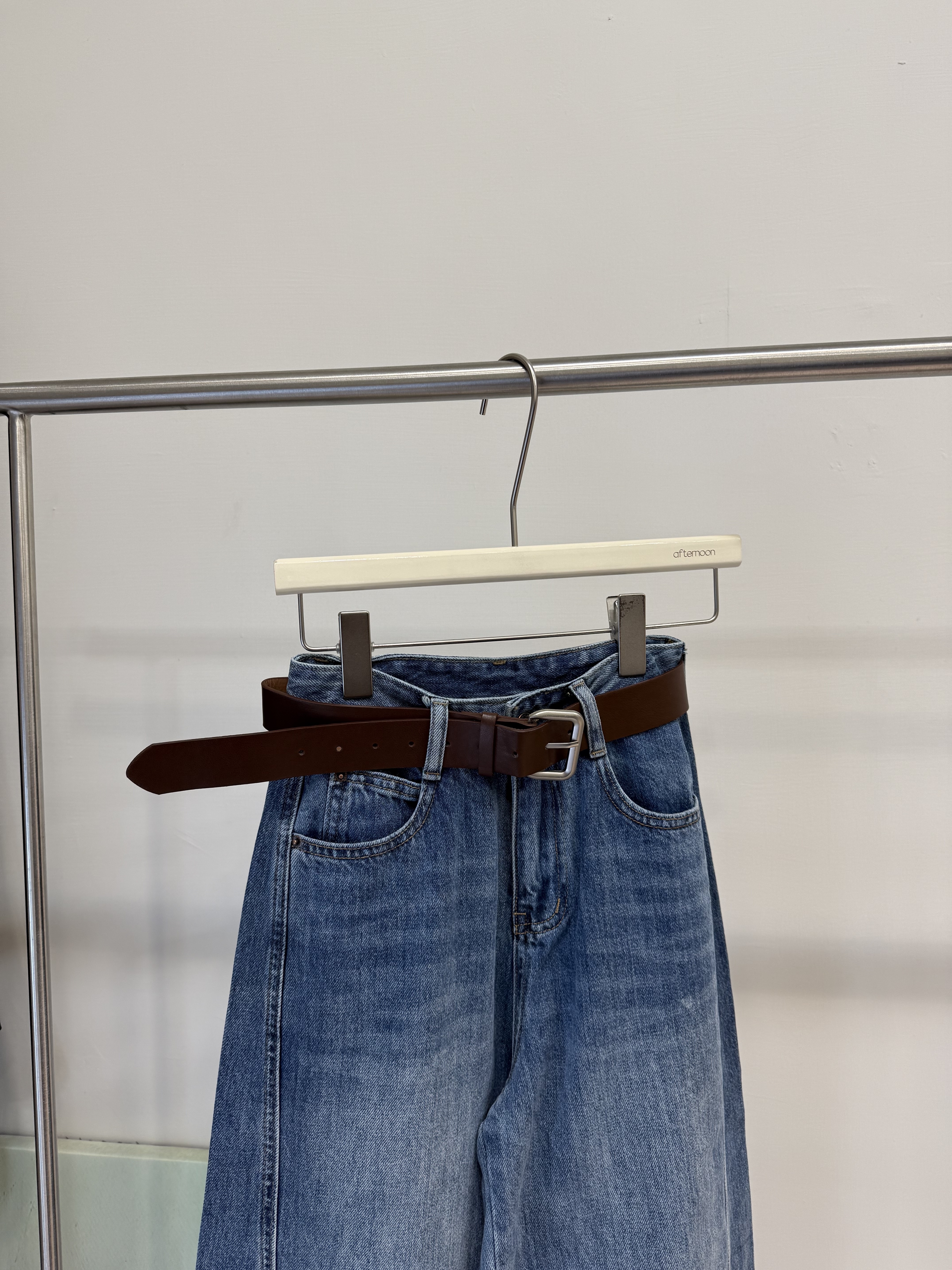 875 三D壓線繭型牛褲(附皮帶)