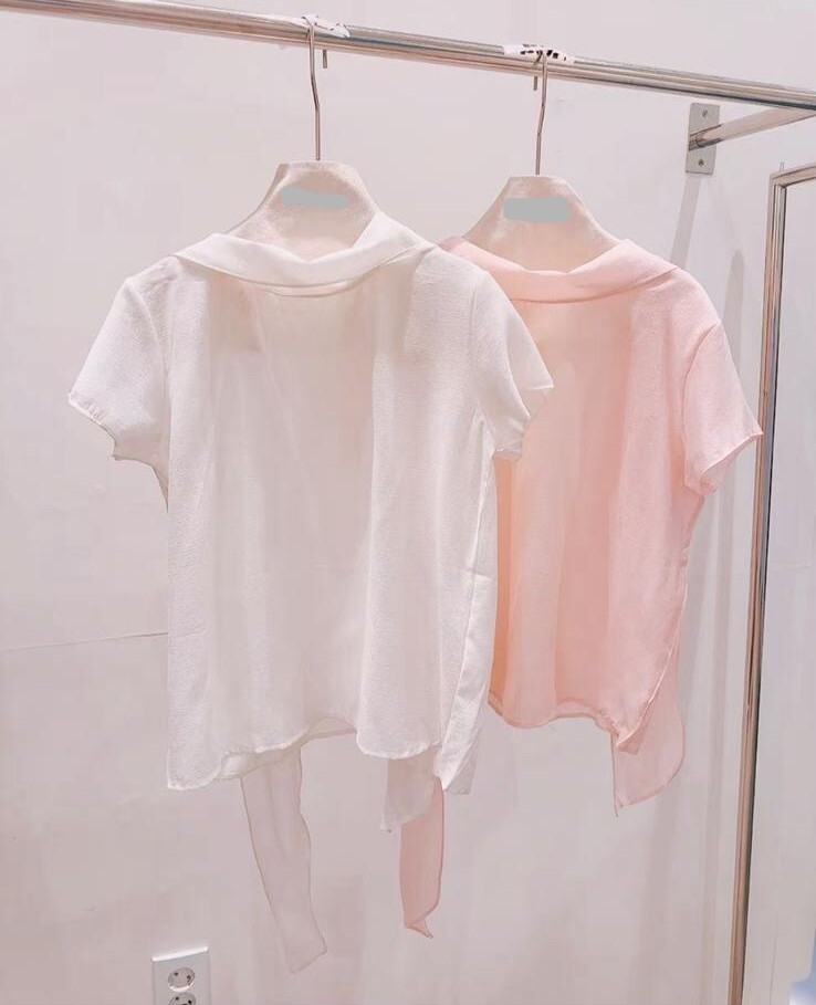 AW15 胸40 長22 $409 (一口價)