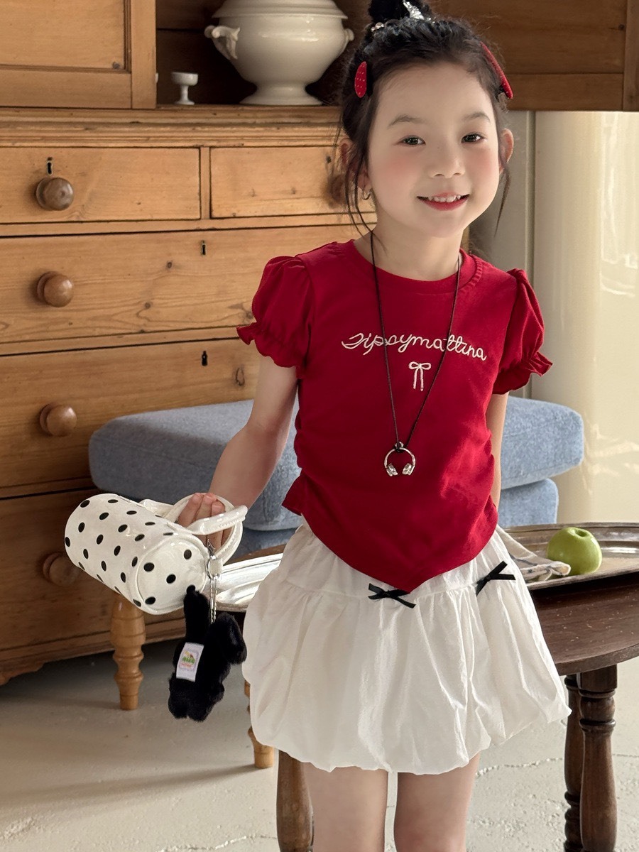 泡泡袖短版合身上衣