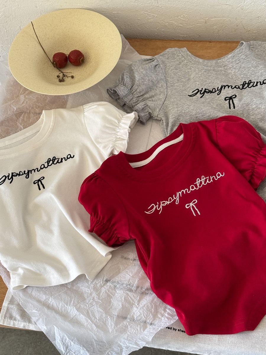 泡泡袖短版合身上衣