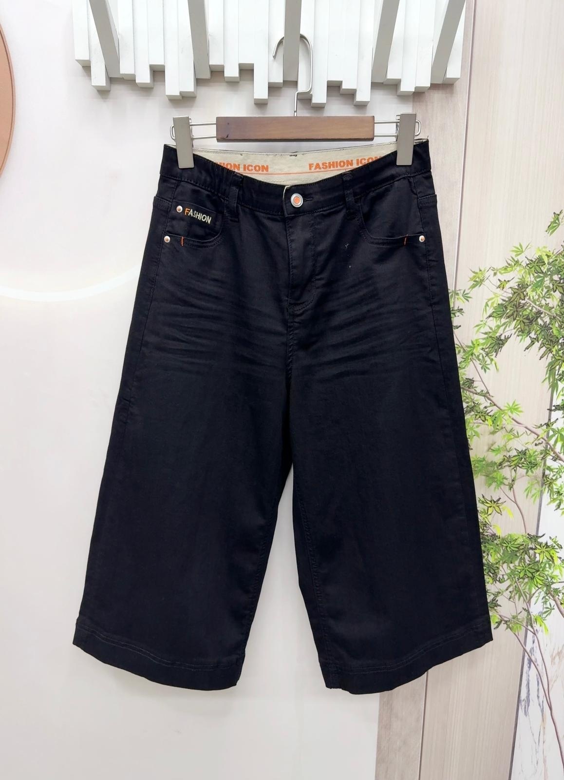 Mar 黑色彈性短褲～151L