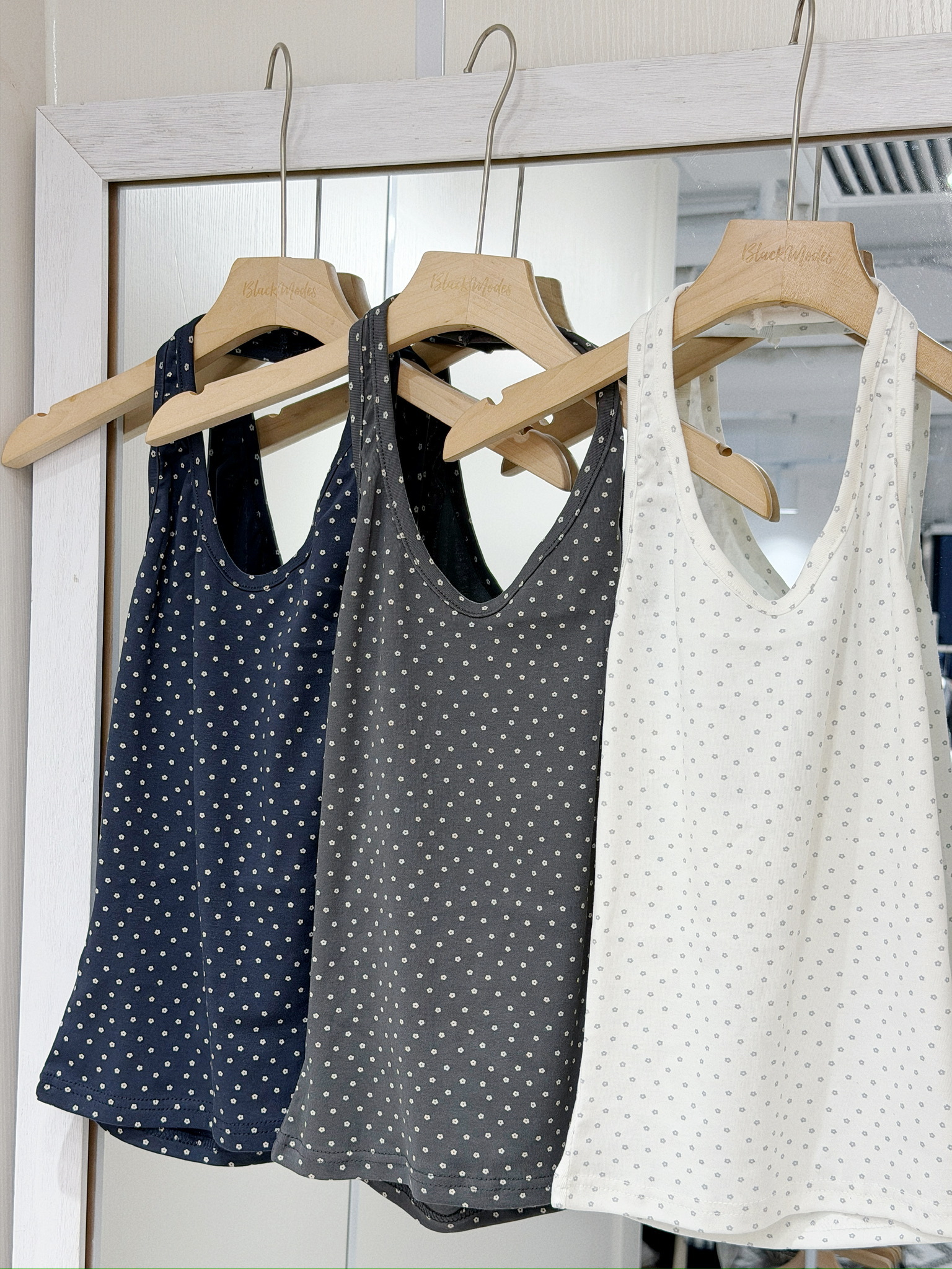 V0174｜可愛系✿໒꒱ིྀ 滿滿花花掛頸內搭背心