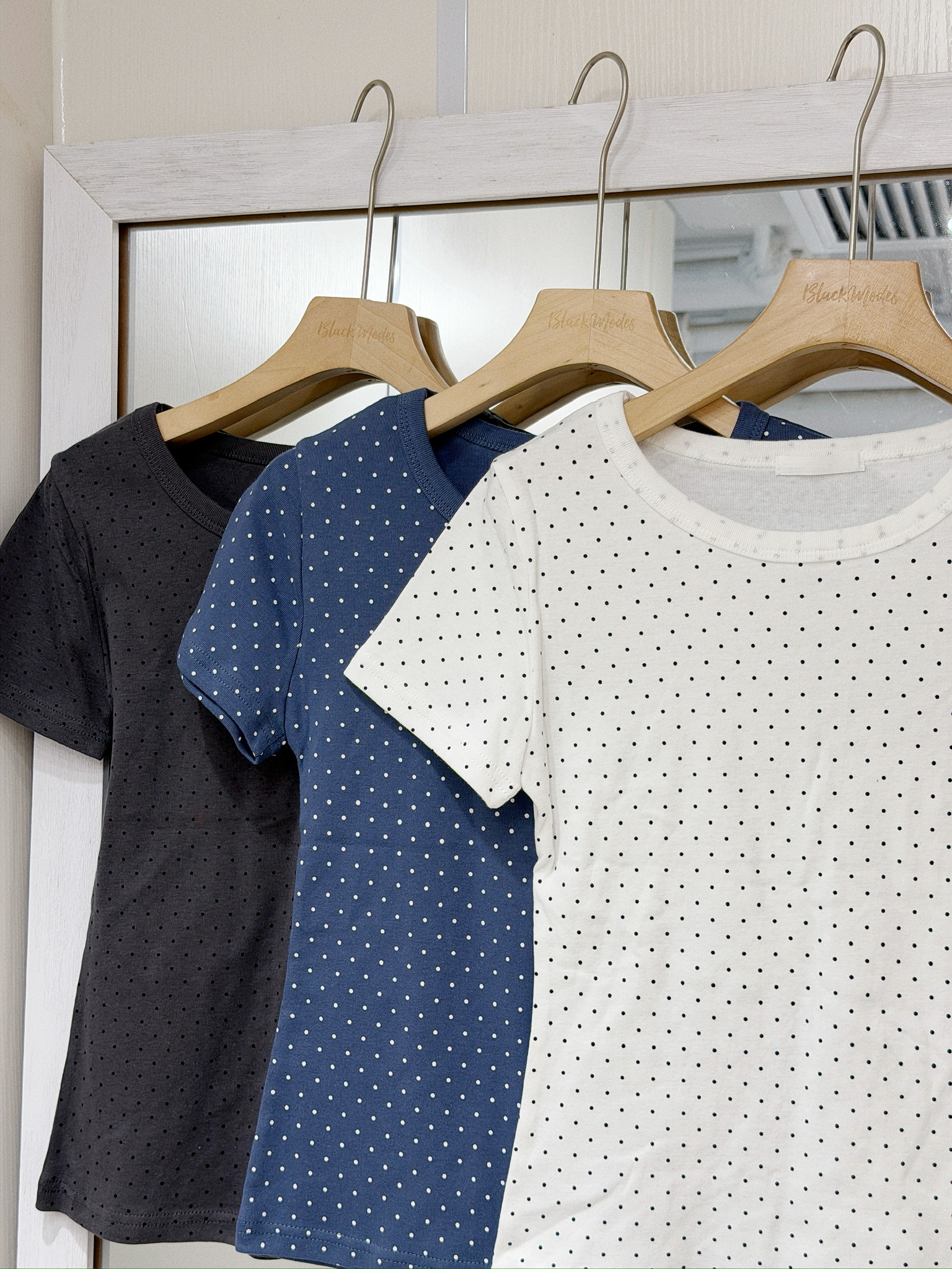 T1332｜韓系Y2K波點微修腰短袖TEE ⋆˚꩜｡