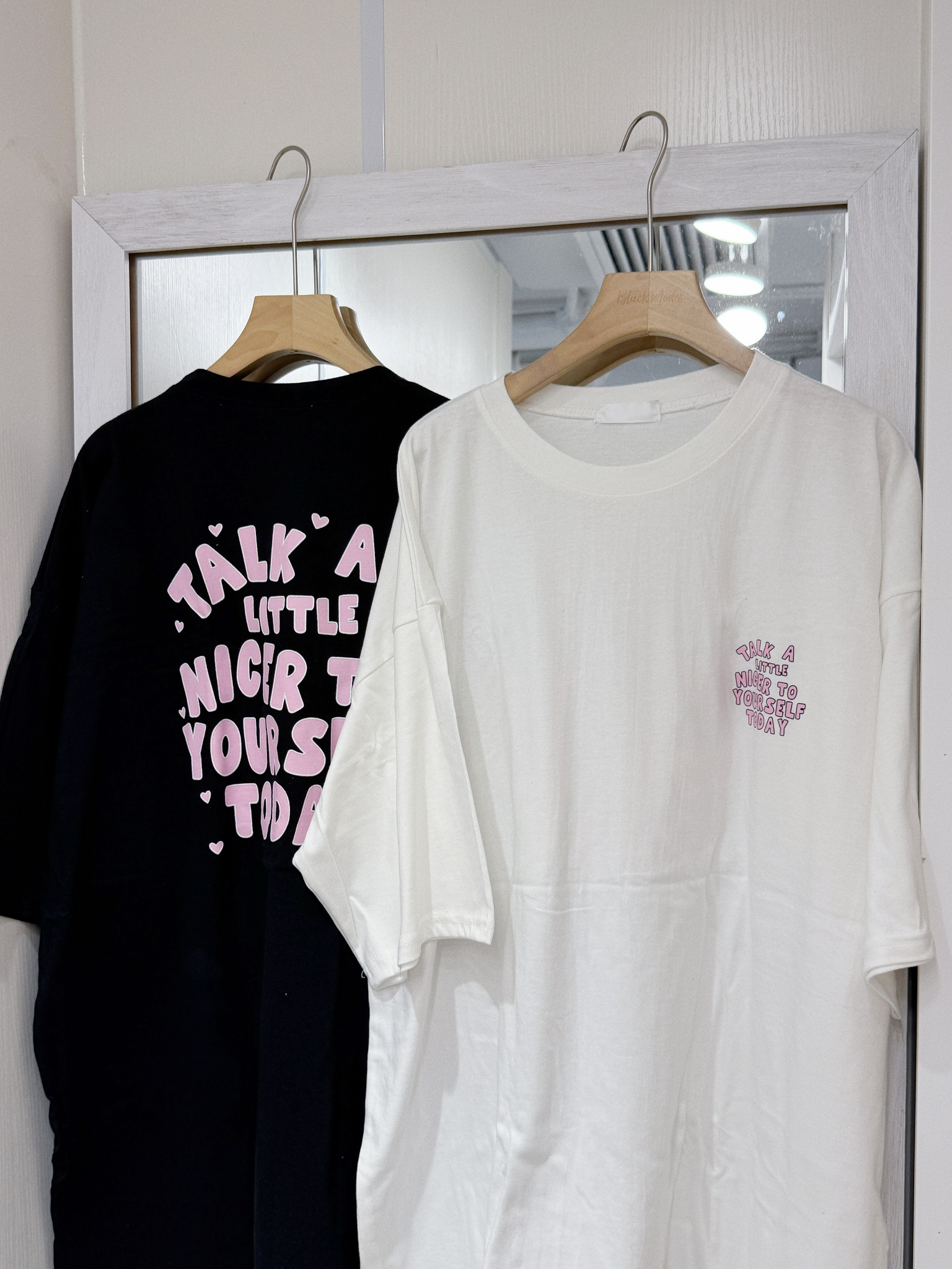 T1336｜玩味感🍭.𖥔 ݁ ˖.°.🩷粉字TALK A...TODAY OVERSIZE TEE