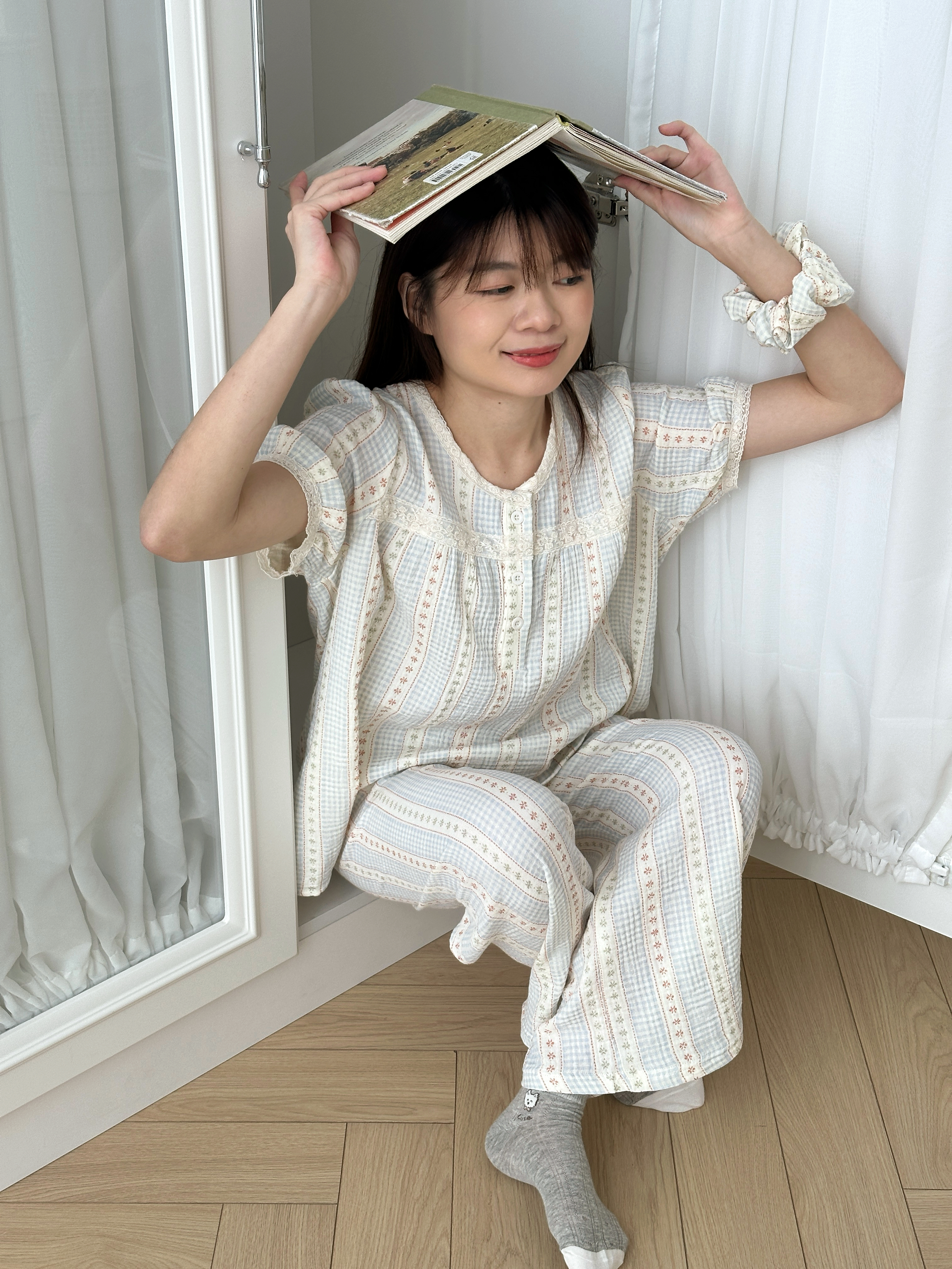 Sondaa Lace Trim Lounge Setwear (with srunchies)-2653SS