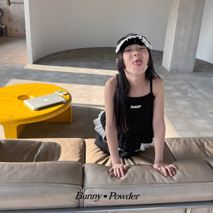 正韓夏BUNNY POWDER 兩色點點荷葉邊背心