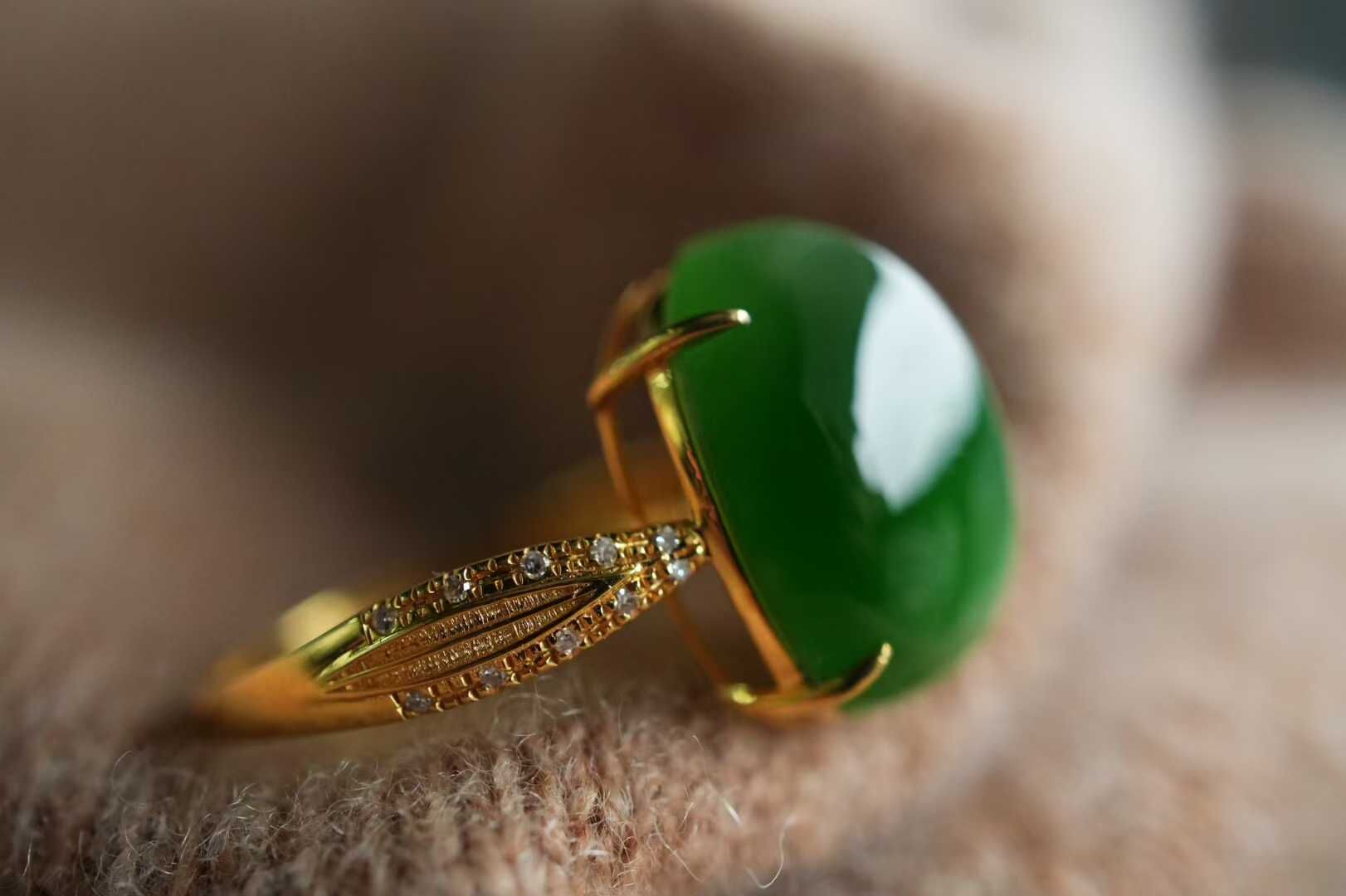 38416 和田玉碧玉陽綠貓眼蛋面戒指
