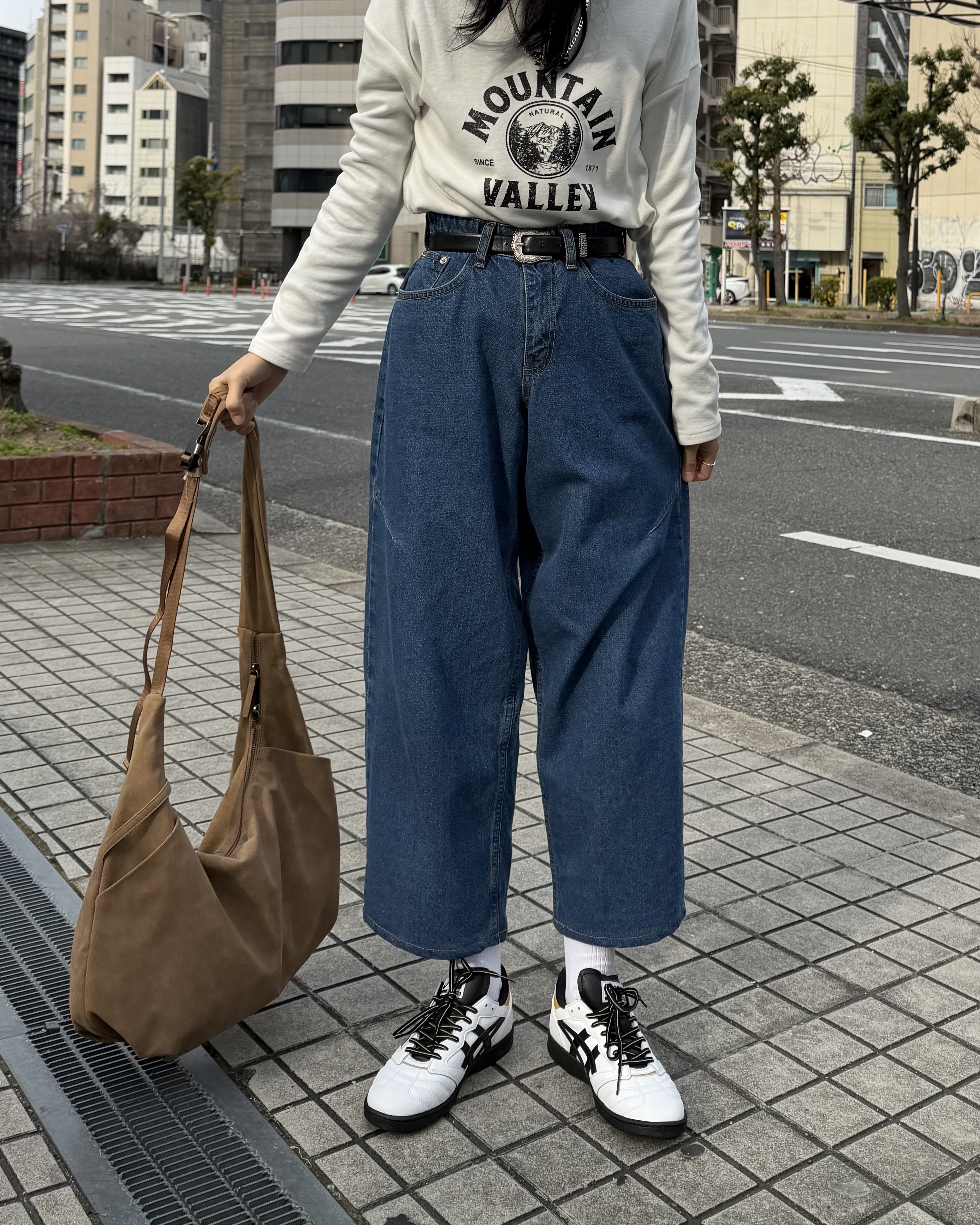 3月新品♥慵懶鬆弛感深藍色牛仔褲