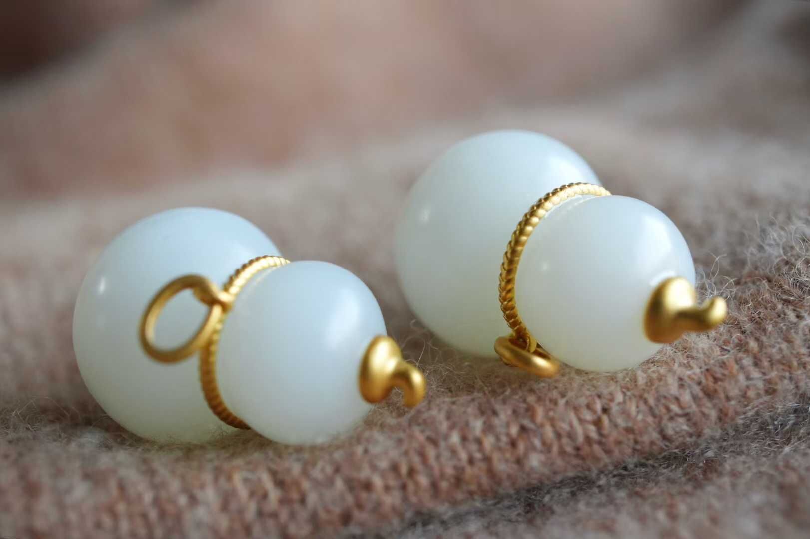 38417 和田玉羊脂玉立體“福祿”葫蘆吊墜