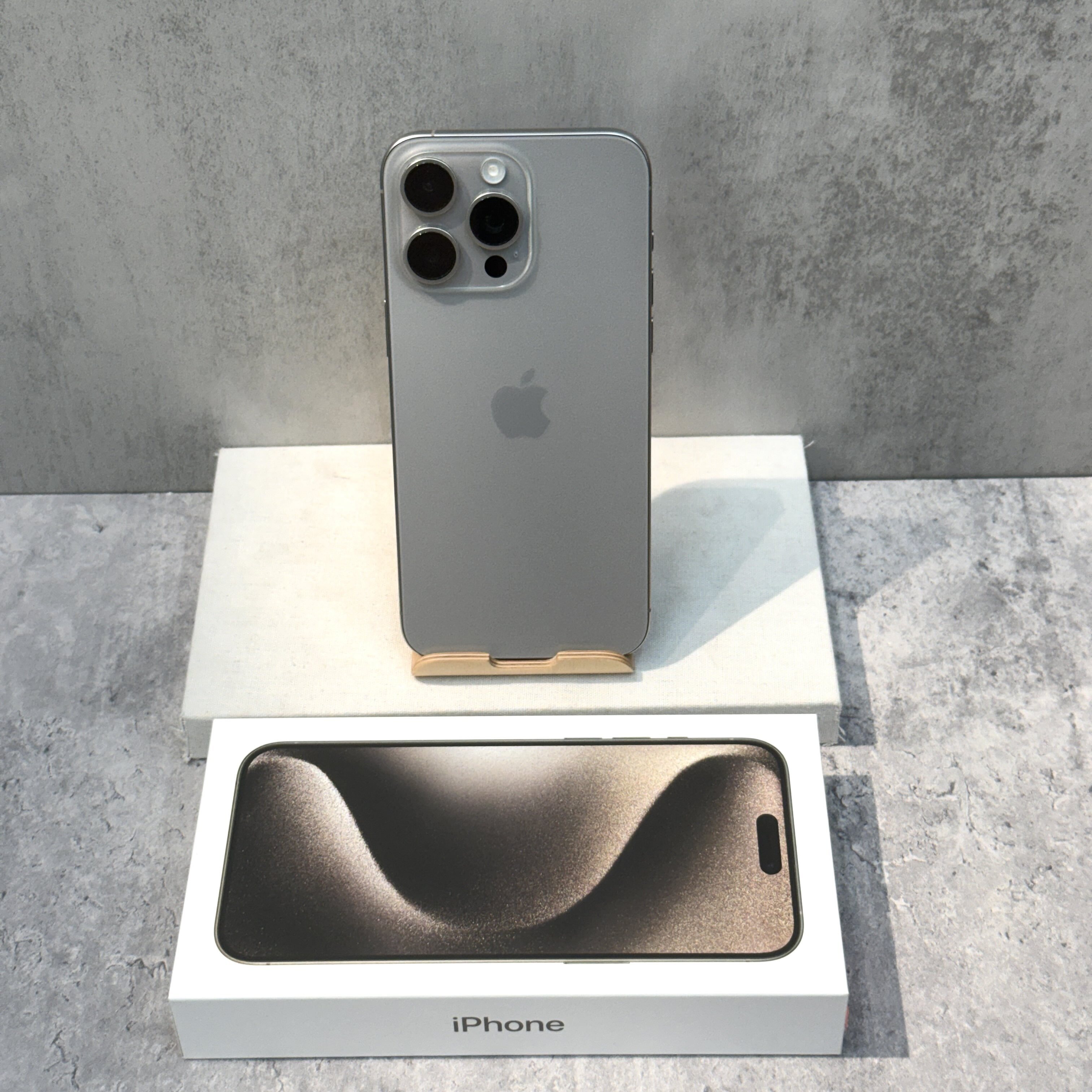 【二手】iPhone 15 Pro Max 256G 原色