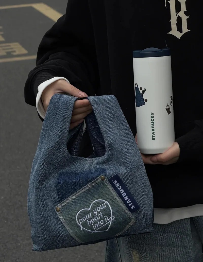 星巴克 Starbucks 2026春季 不銹鋼隨行杯 530ML 贈送丹寧手提包