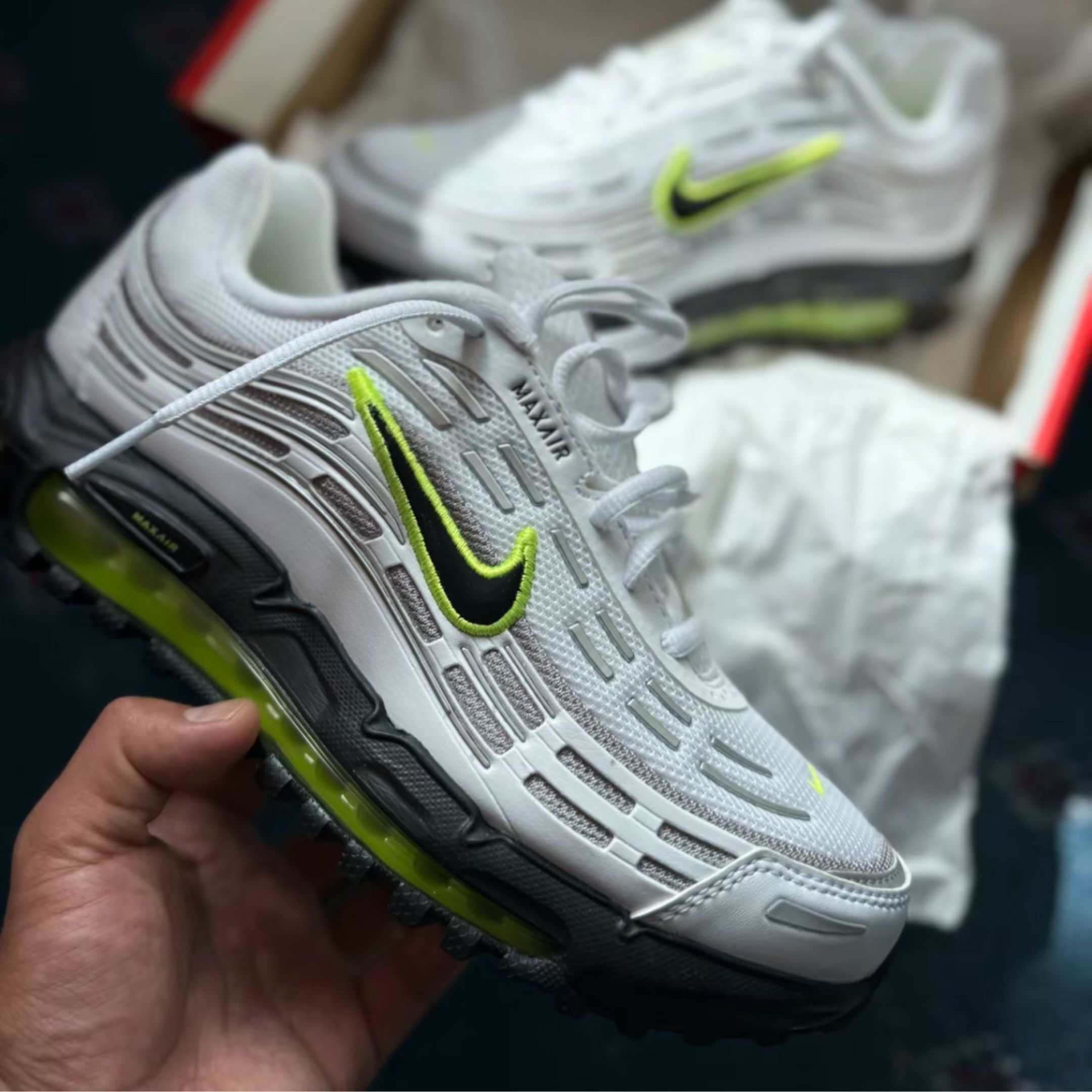 NICEDAY 代購 Nike Air Max TL 2.5 綠 霓虹 螢光綠 白灰 復古 跑鞋 NEON IQ0290-100