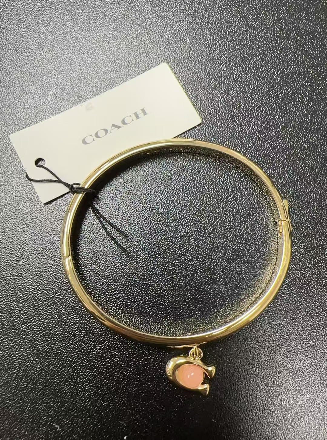 【直播】LX031976 COACH 經典 C Logo 墜飾手環