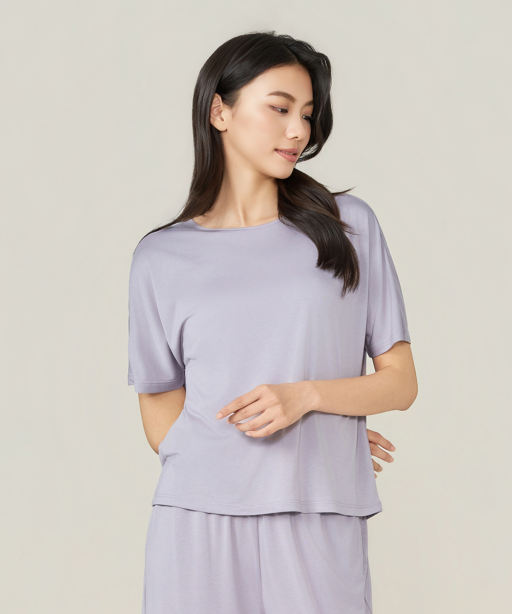 自由空間- FREEWEAR 輕涼嫘縈女圓領連袖寬版衫 UE0E2626