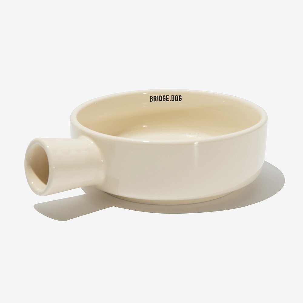 BRIDGE.DOG BASIC 亮面平底鍋造型盤 (奶油白)