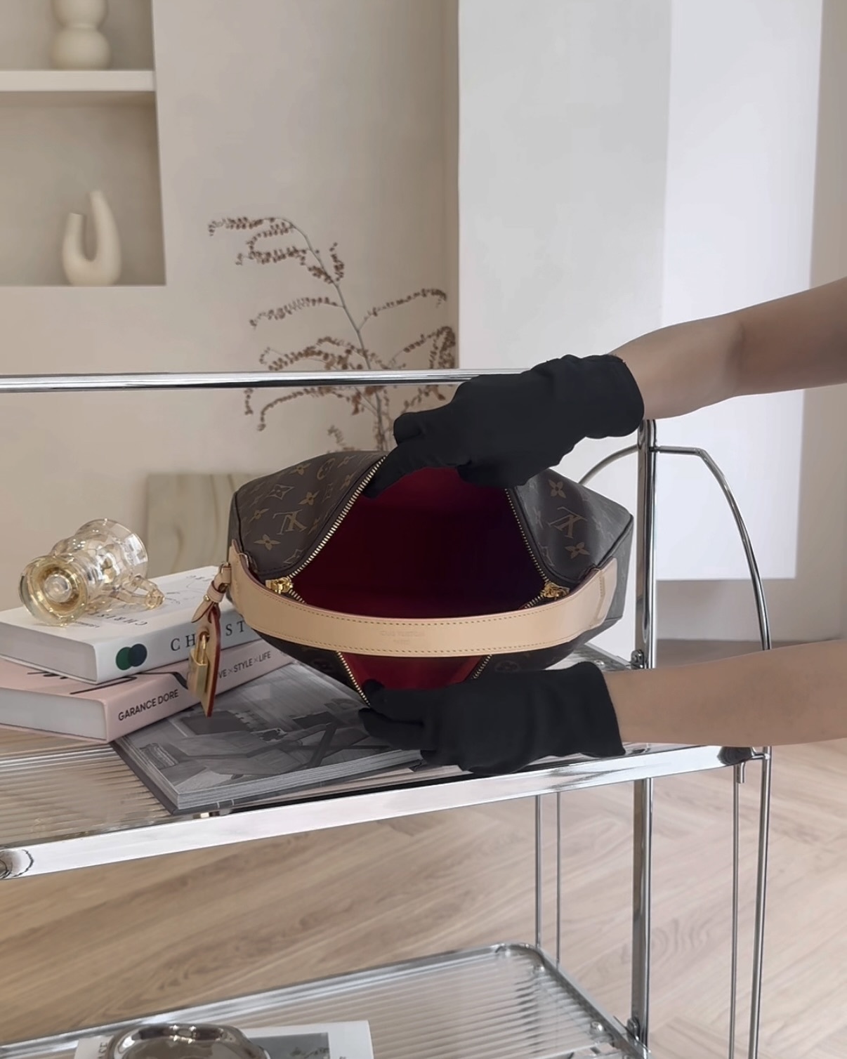 LV｜SLOUCHY PM 鎖頭肩背包 棕色老花 M11952