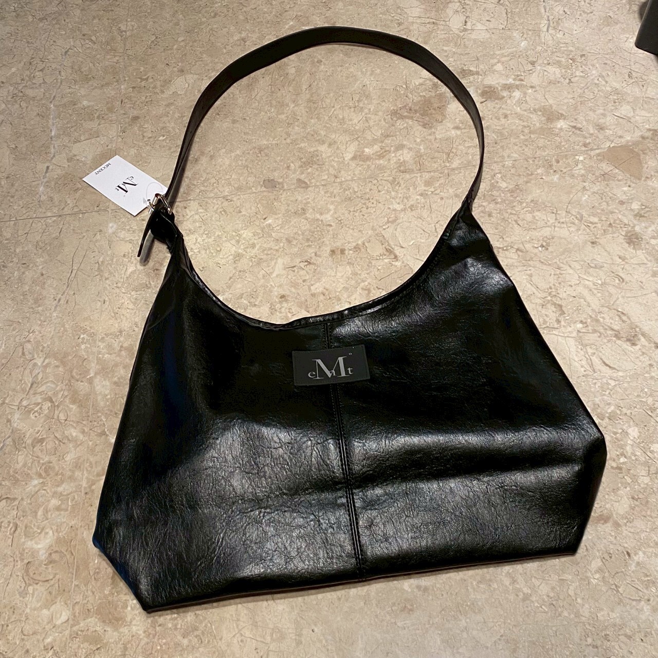 韓國 Mucent Crescent  Leather Shoulder BAG 月形單肩包