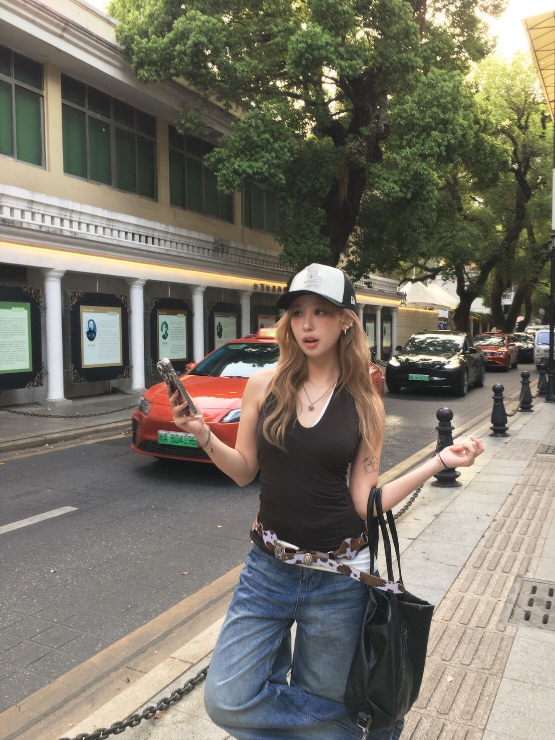 必收款！莫代爾繞脖背心