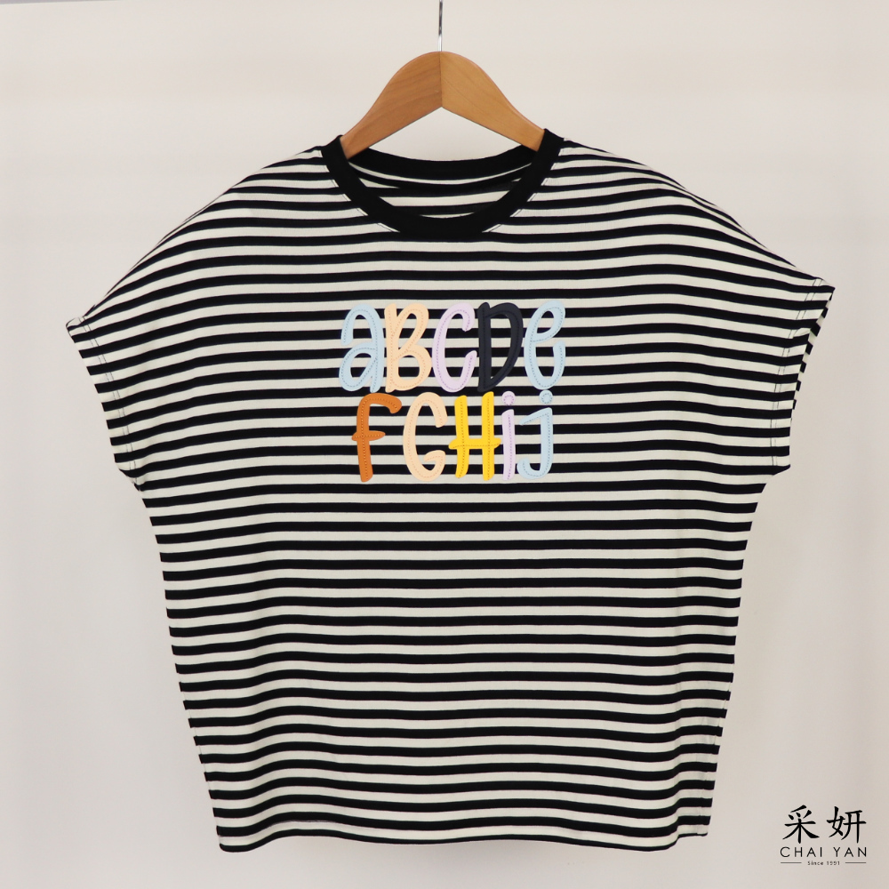 字母縫線連肩翻領短袖上衣